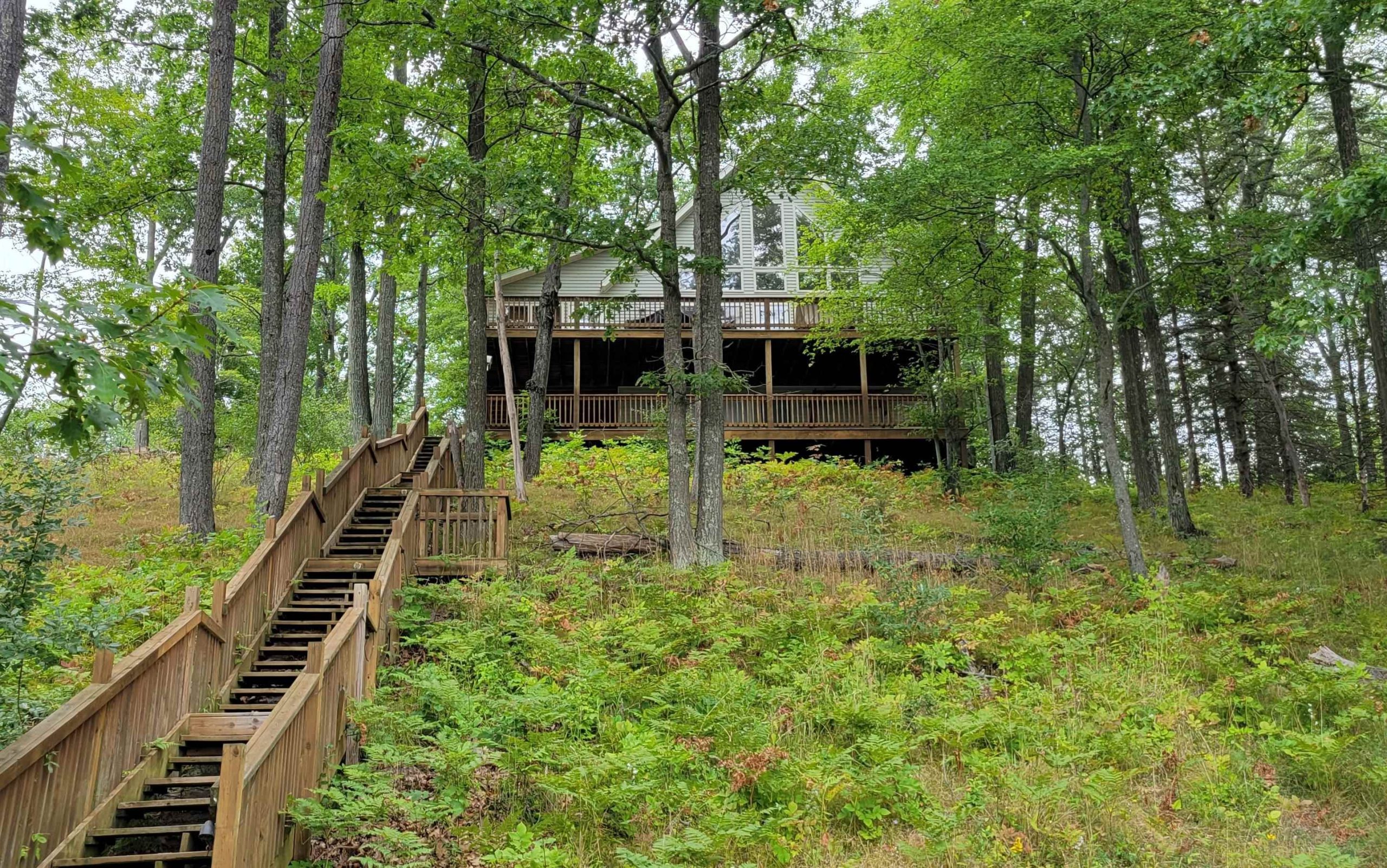 4500 Woodridge DR