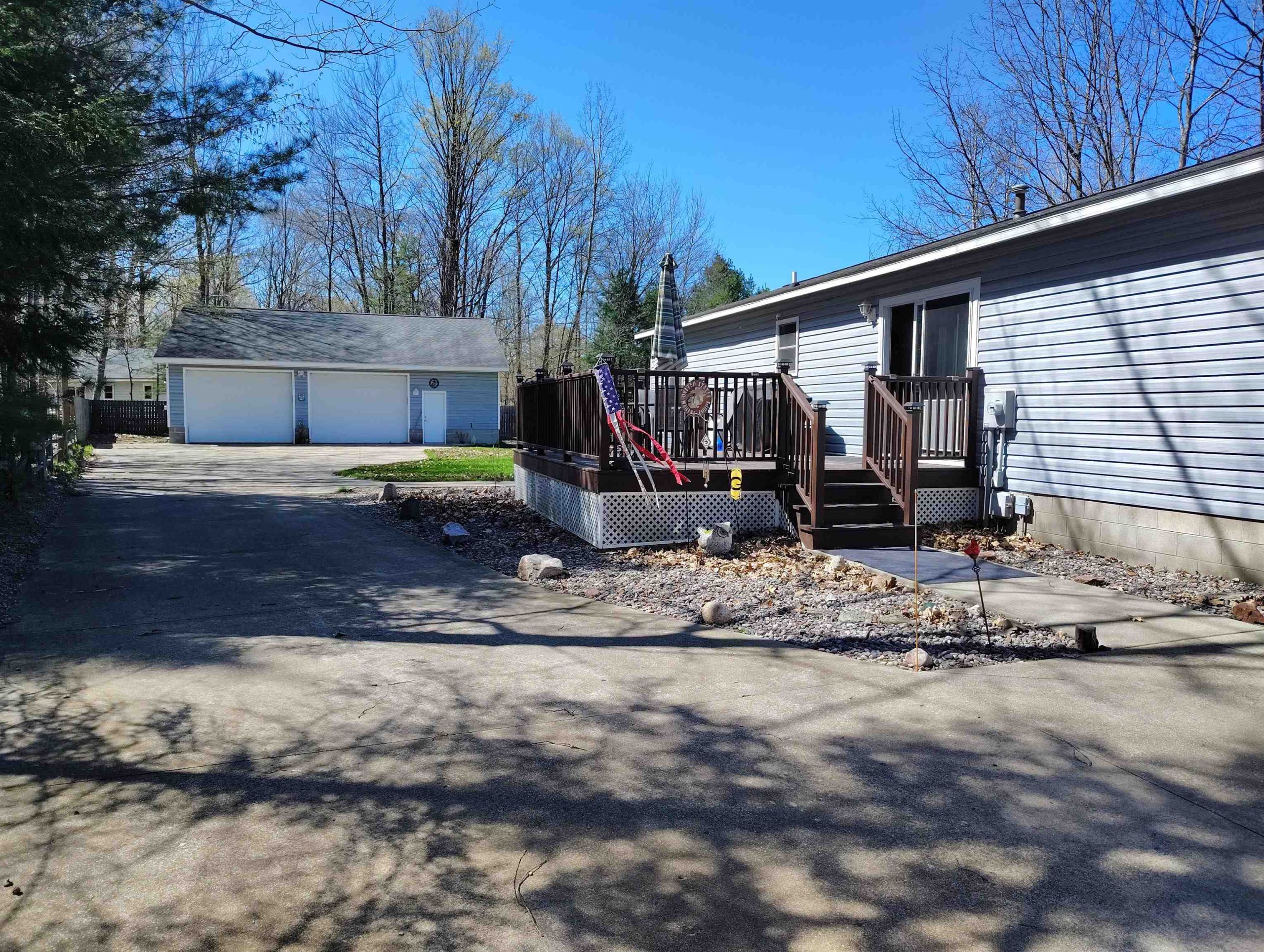 304 Christina LN