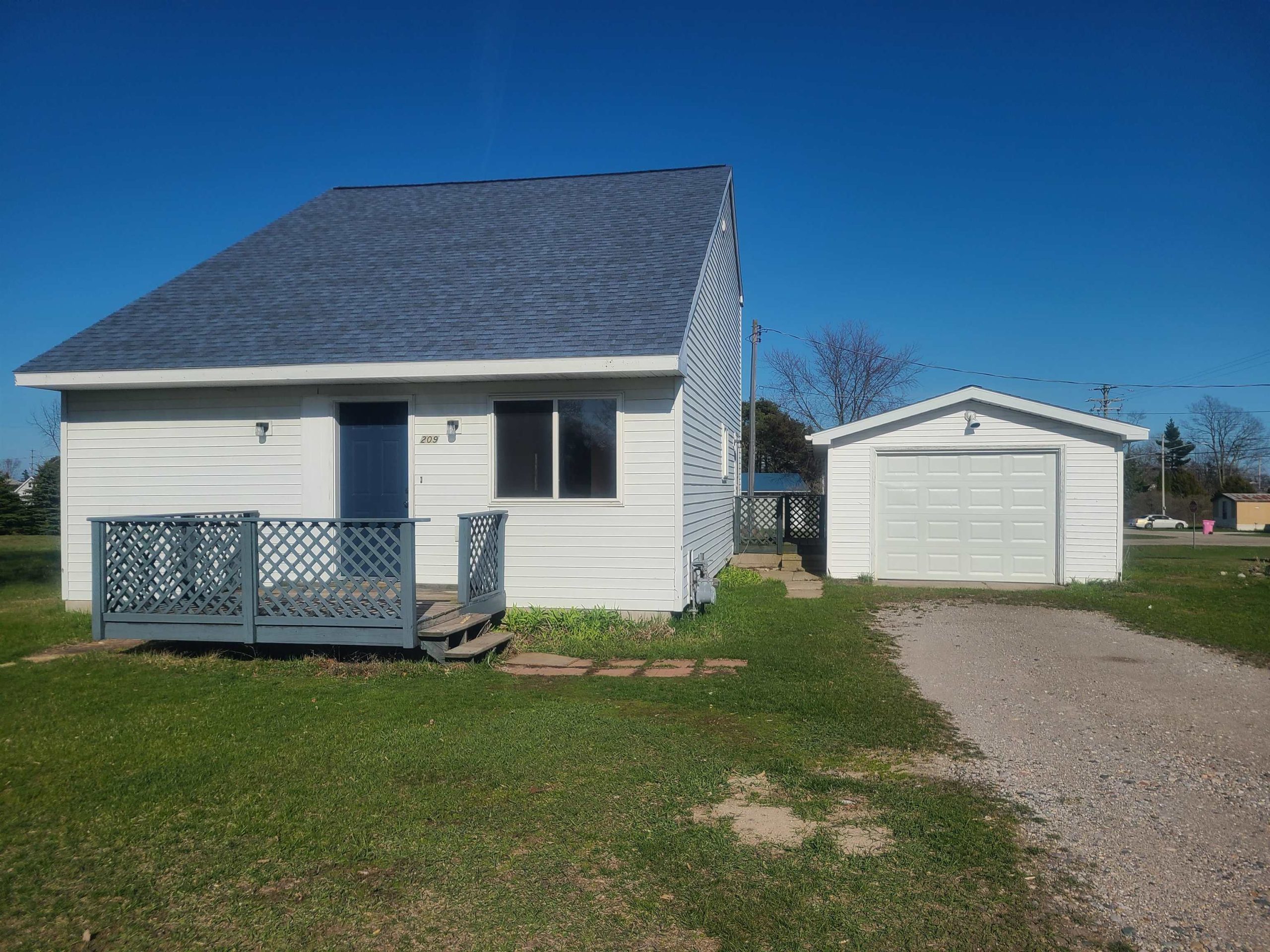 209 N 2nd