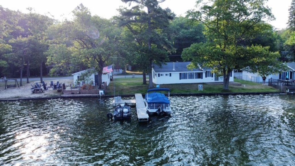 4432 E Cedar Lake DR