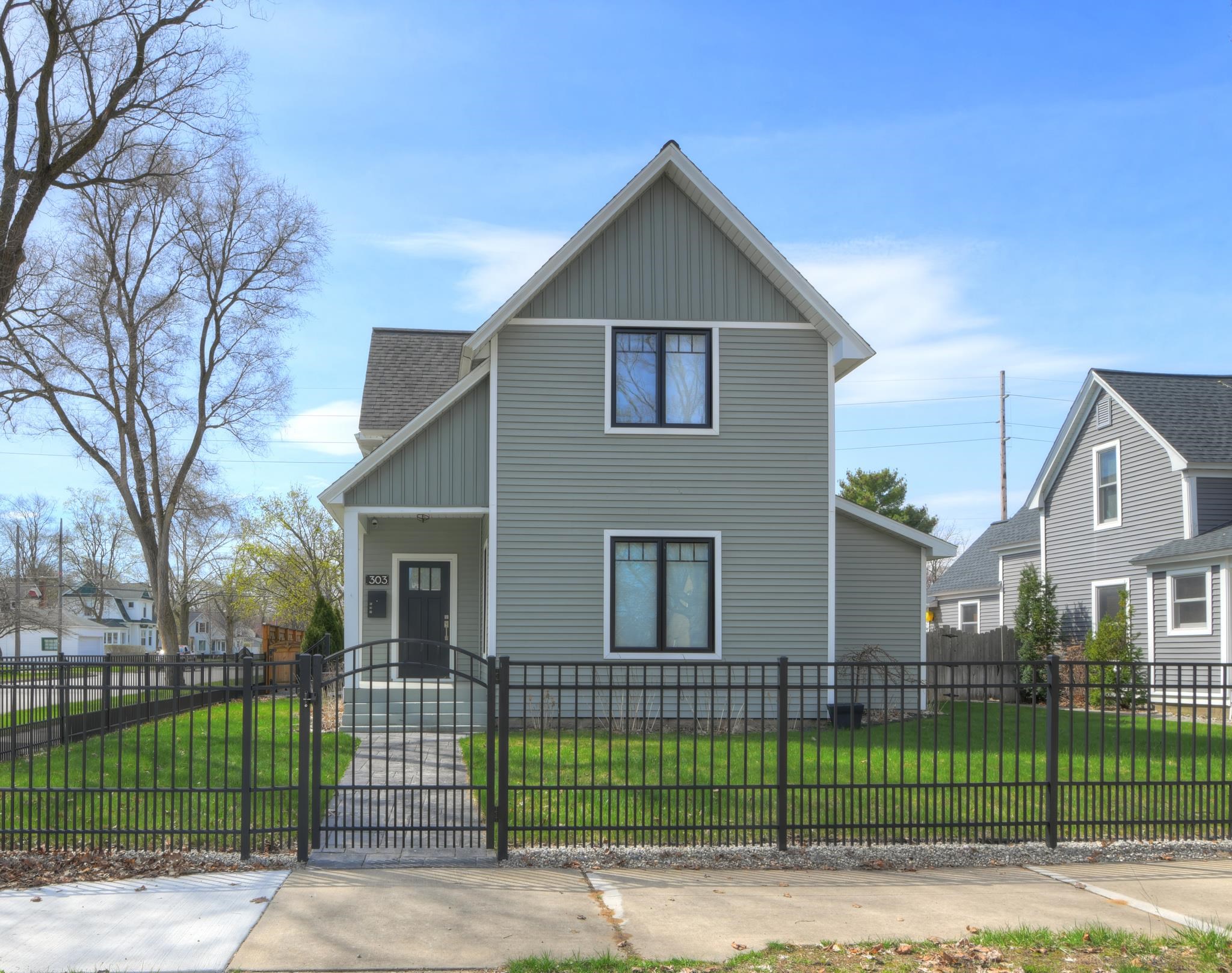 303 W Eleventh