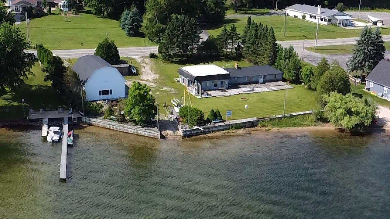 4472 Crescent Beach Road
