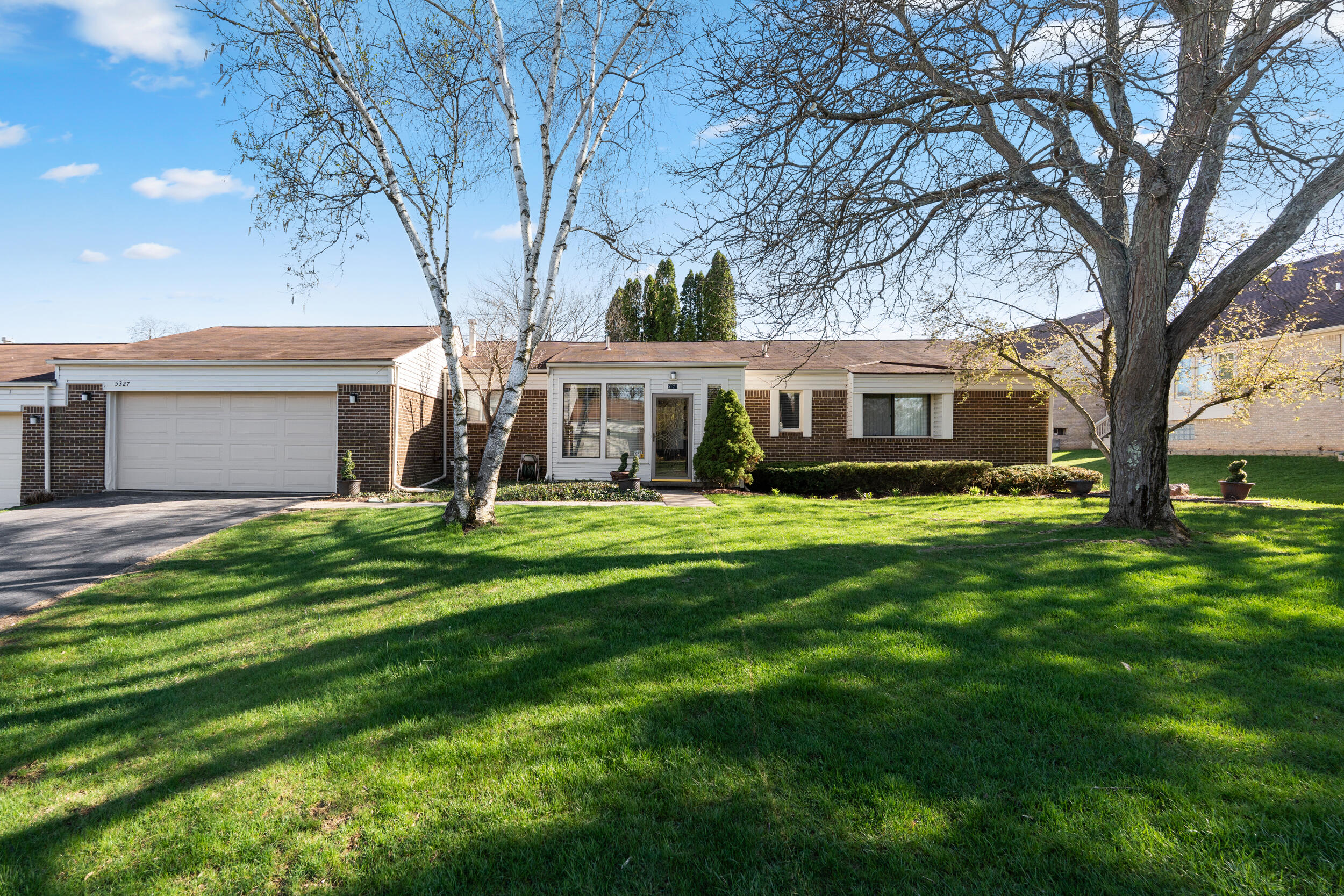 5327 Fairway Court