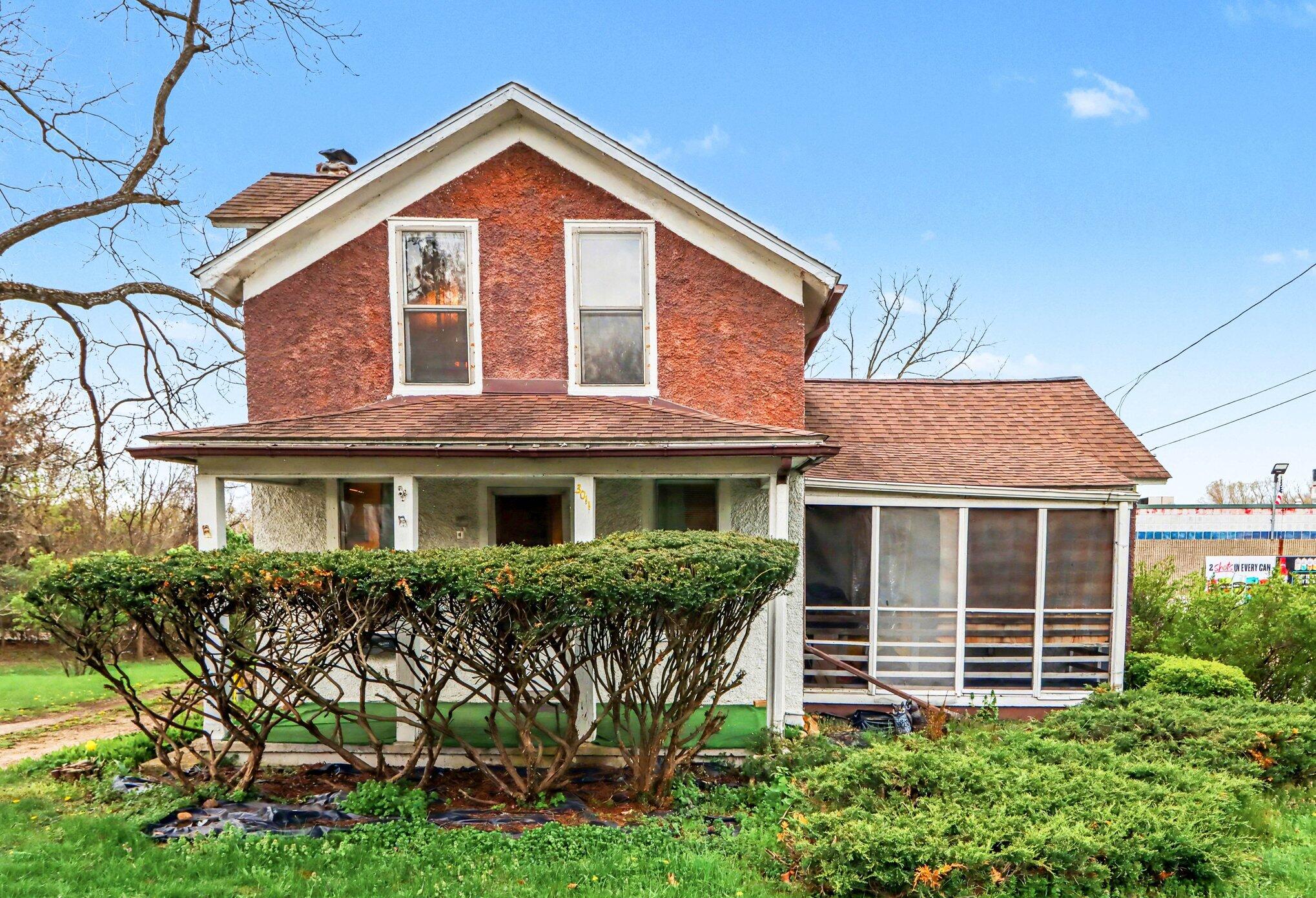 3011 Riverview Drive