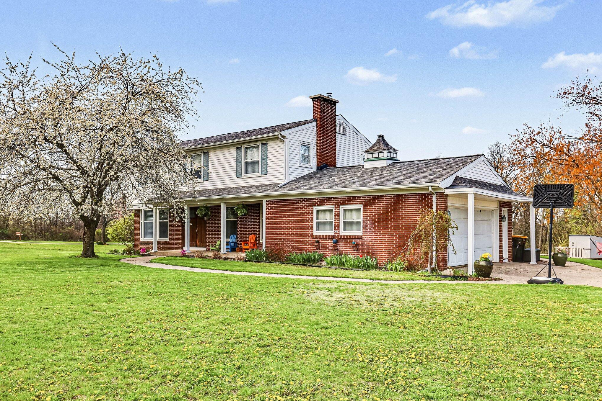 319 Greenridge Drive NW
