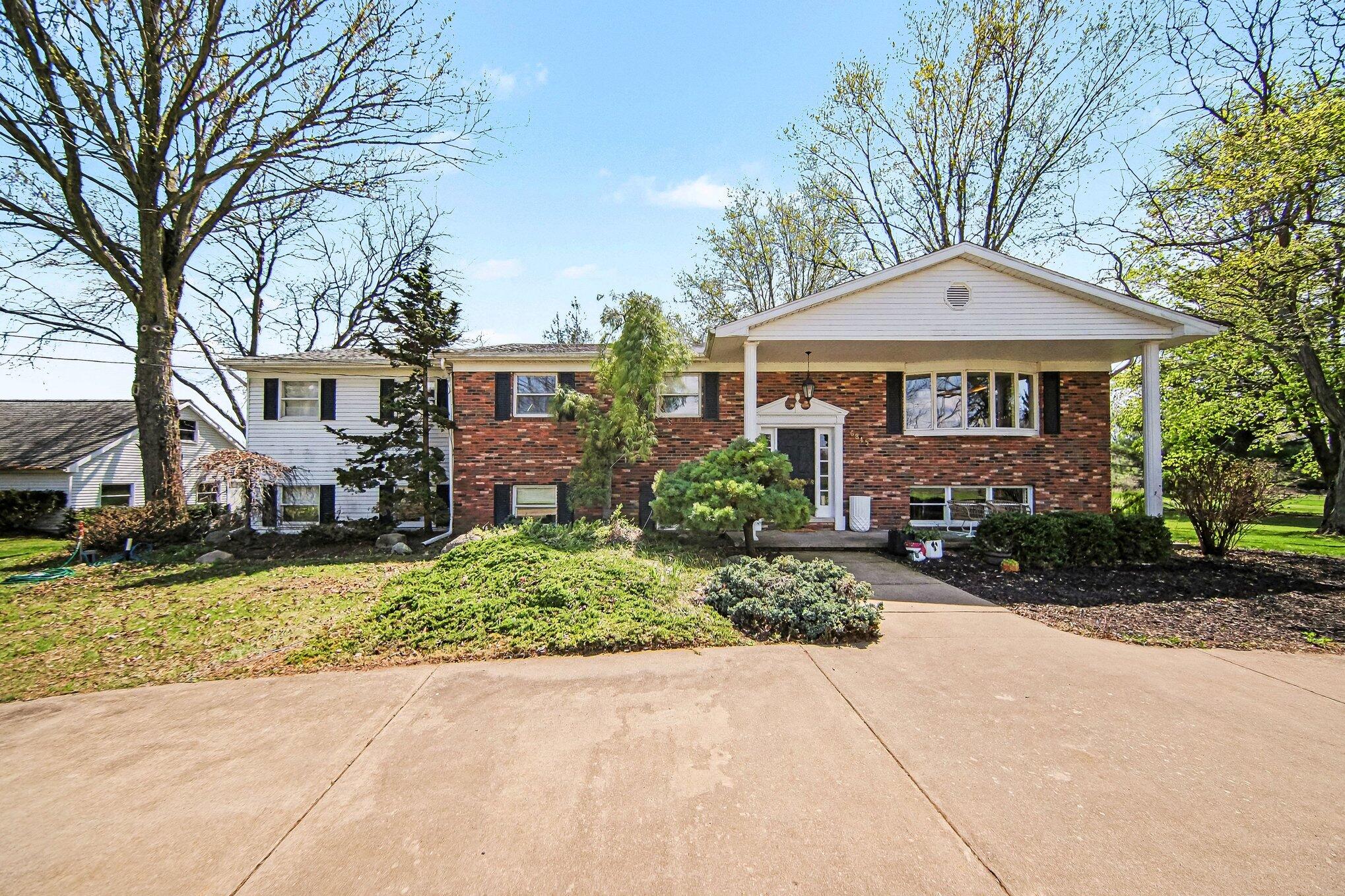 6845 Cochran Road