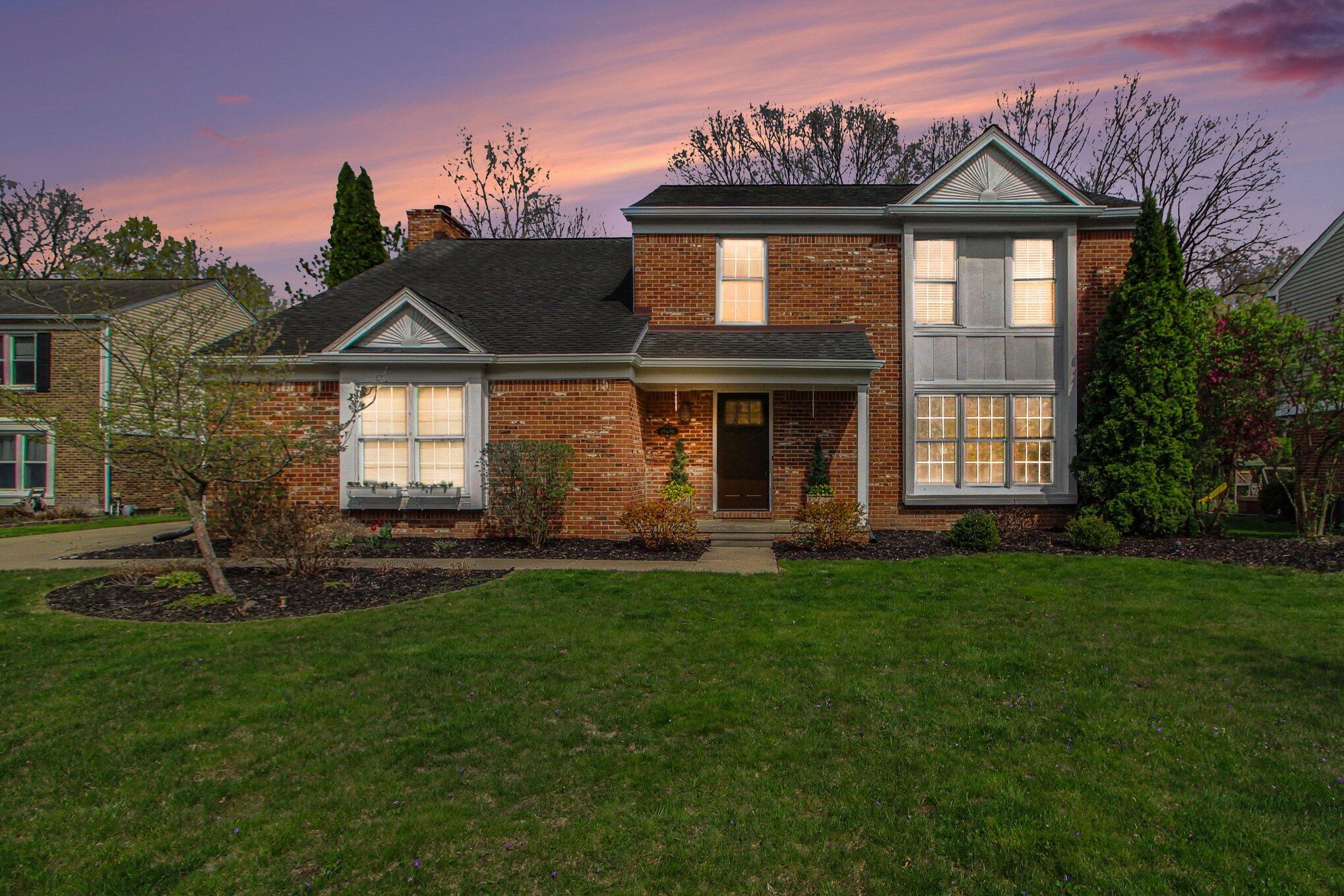 15698 Oakhill Court