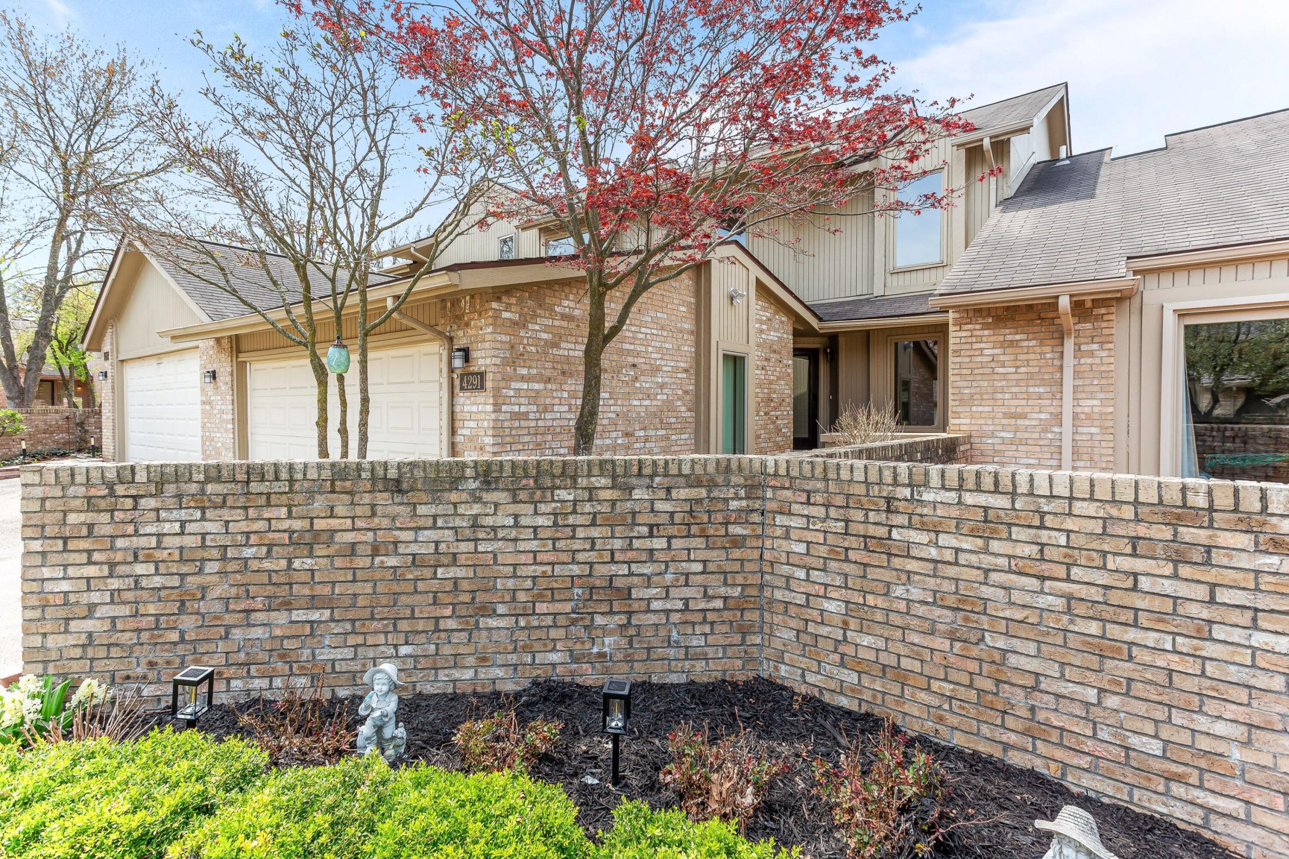 4291 Foxpointe Drive Unit: 53