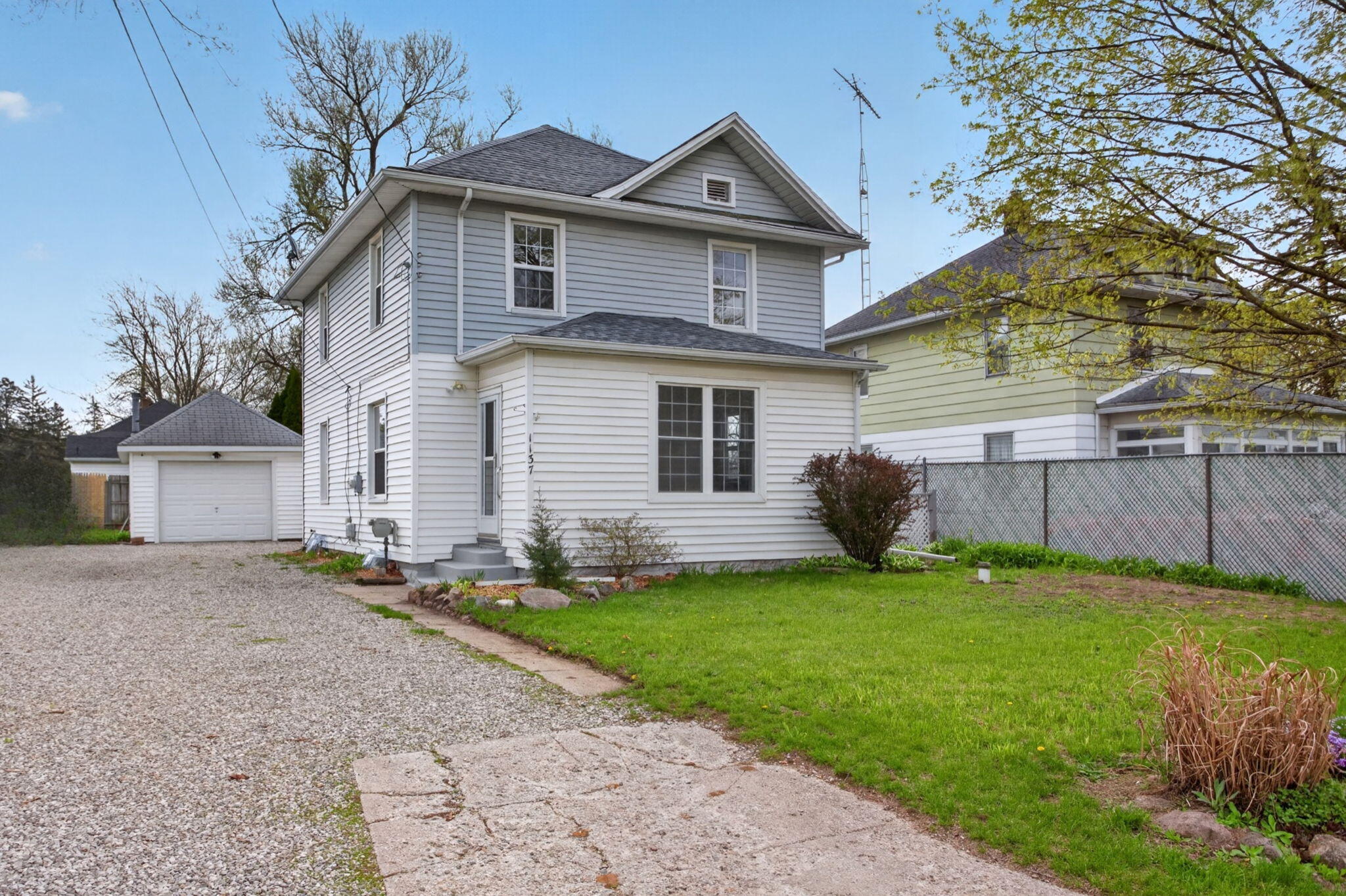 1137 Knapp Street