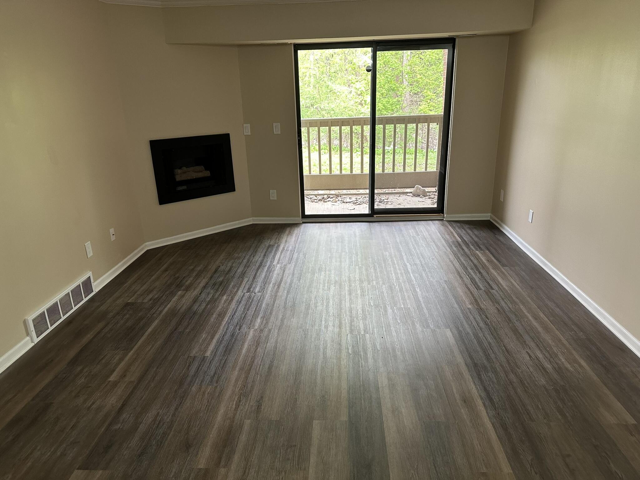 3005 Fernwood Unit: 103