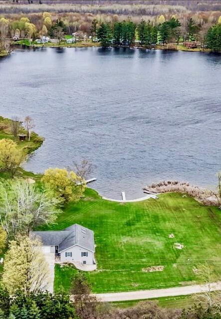 3520 W Lake Drive