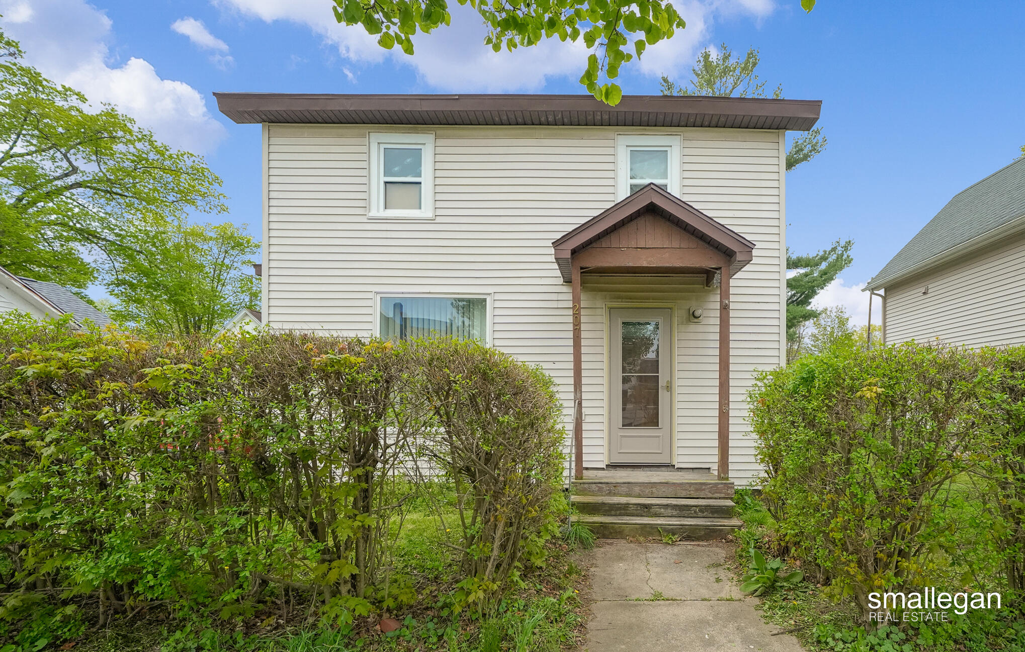 207 N Queen Street
