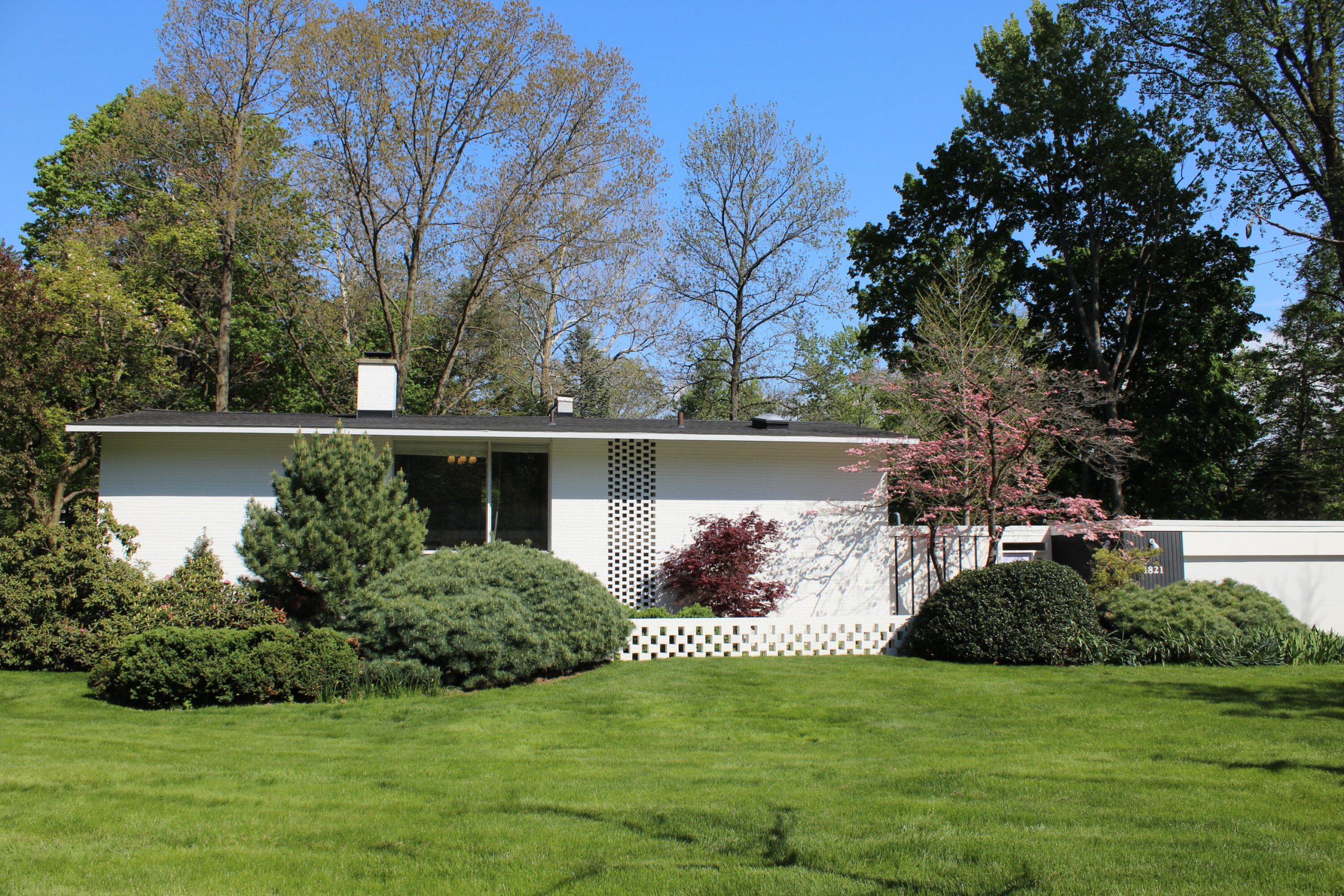 1821 Sheridan Drive