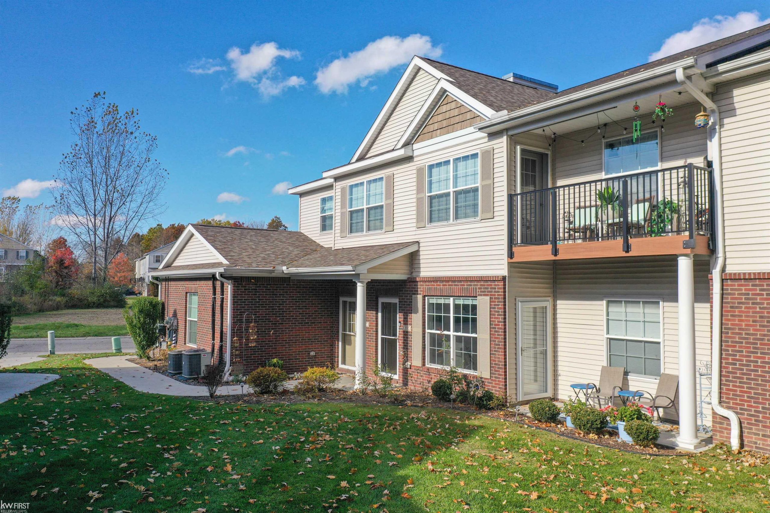 895 Watercress LN