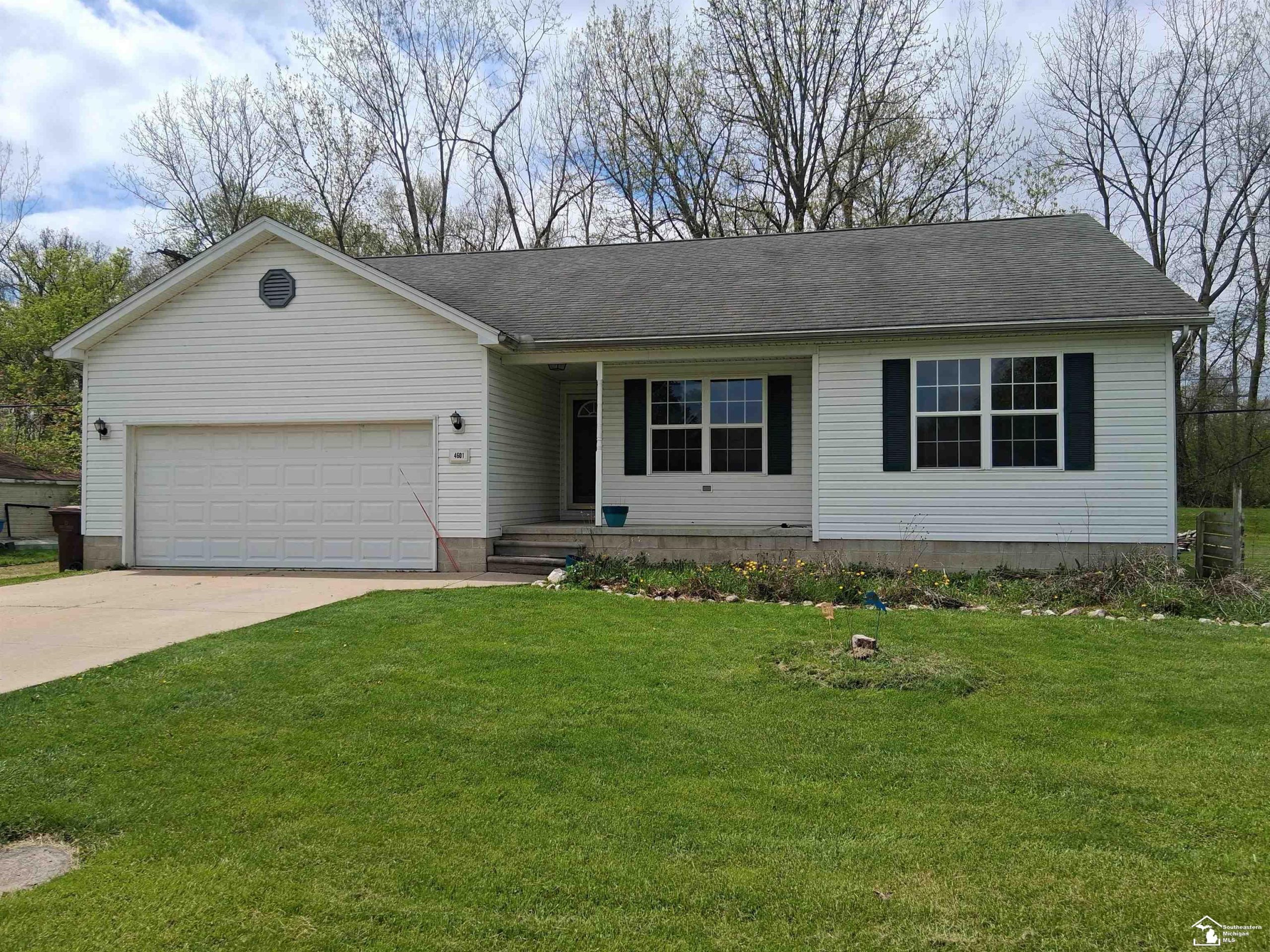 4601 Sycamore RD