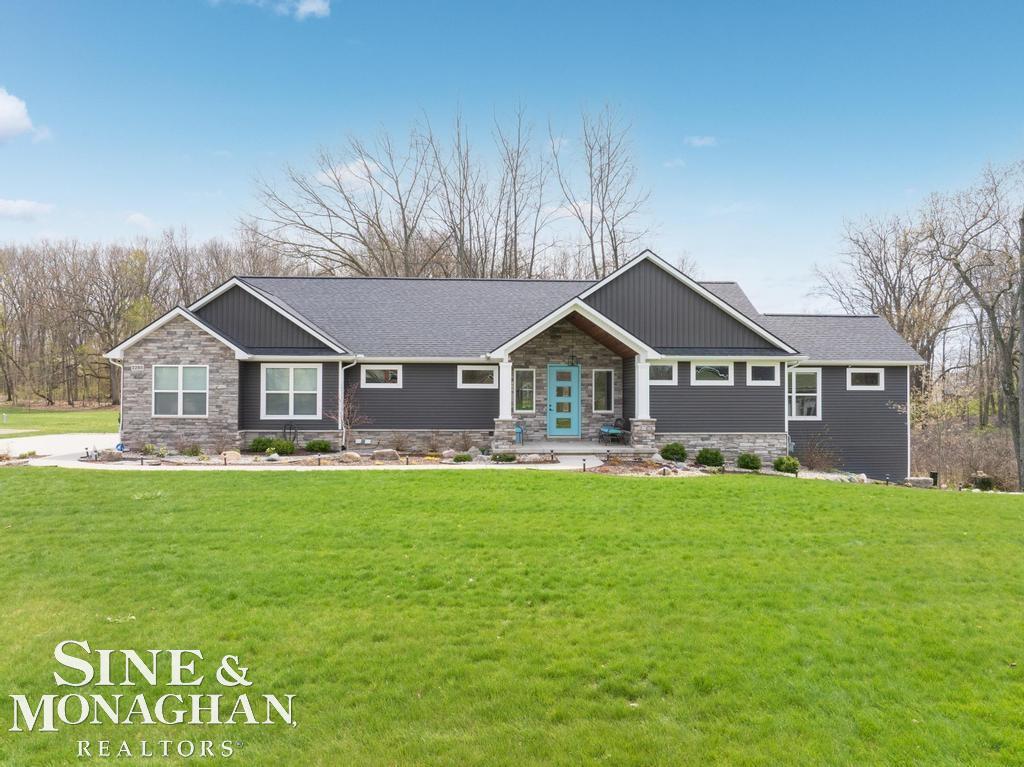 2285 White Hawk Trl RD