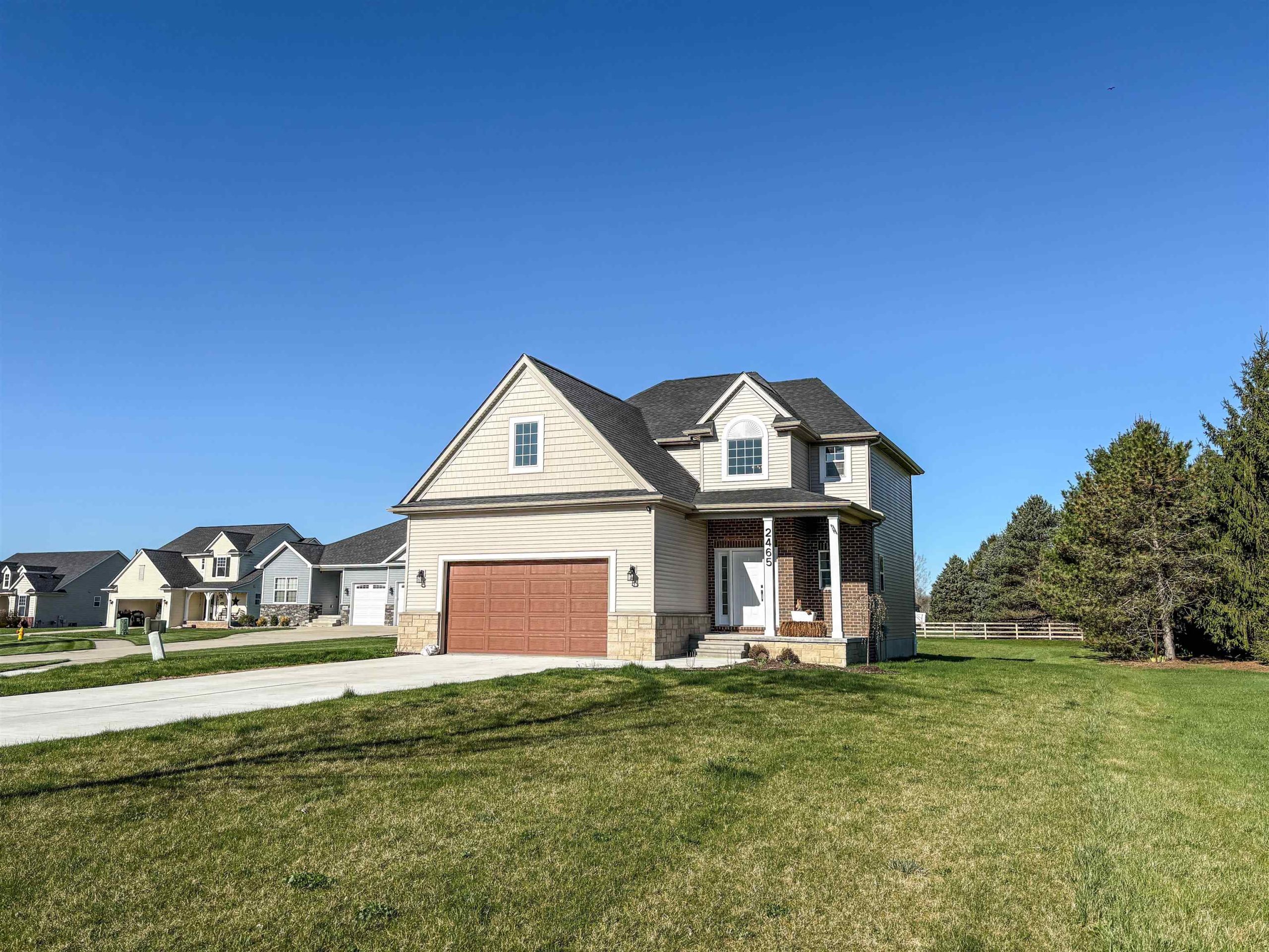 2465 Mcclellan BLVD