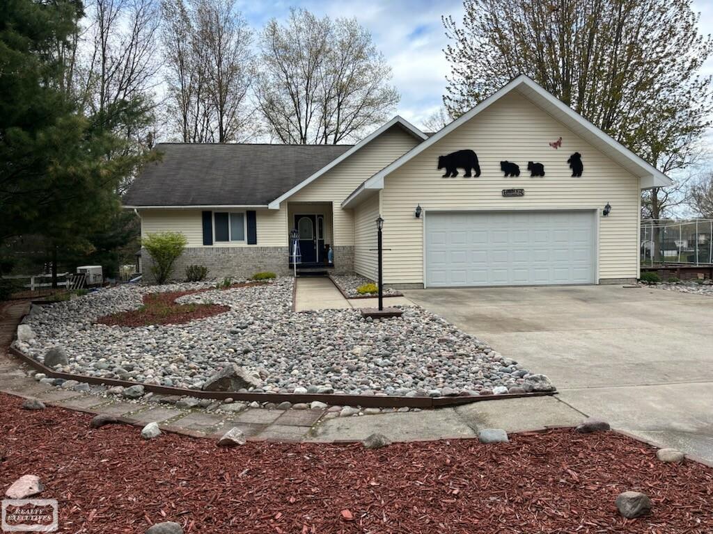 6651 Tamarack TRL