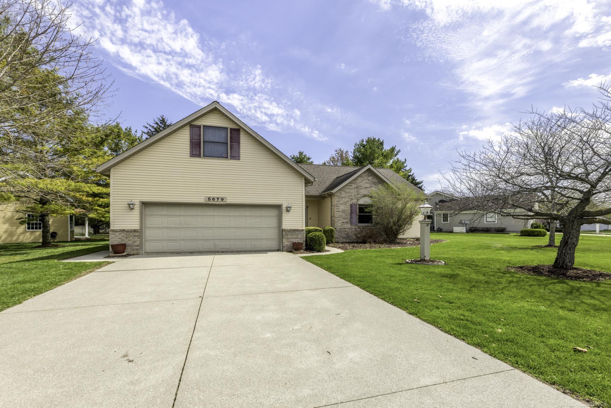5679 Governor Sleeper CT