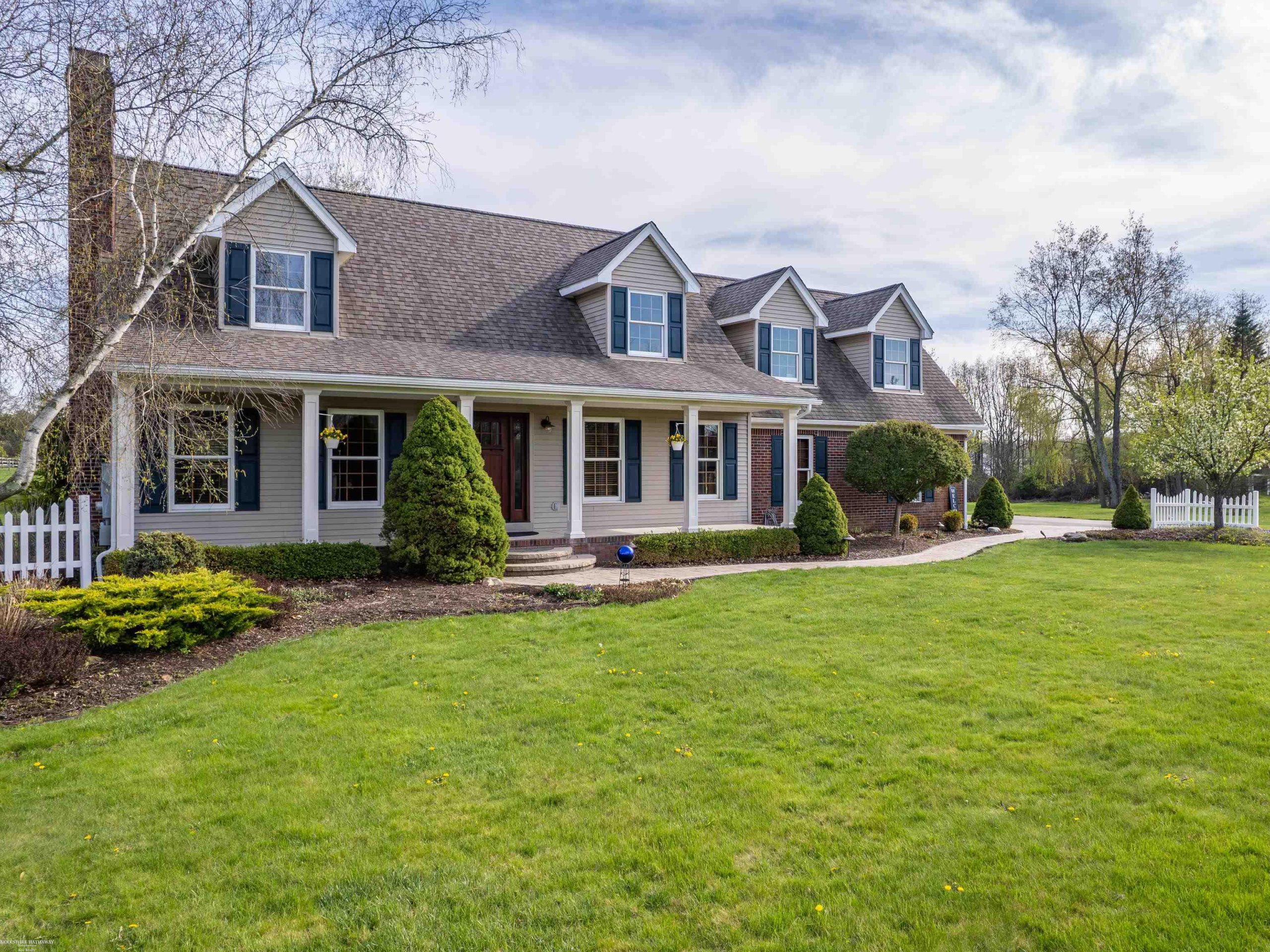 202 Donna Mae DR