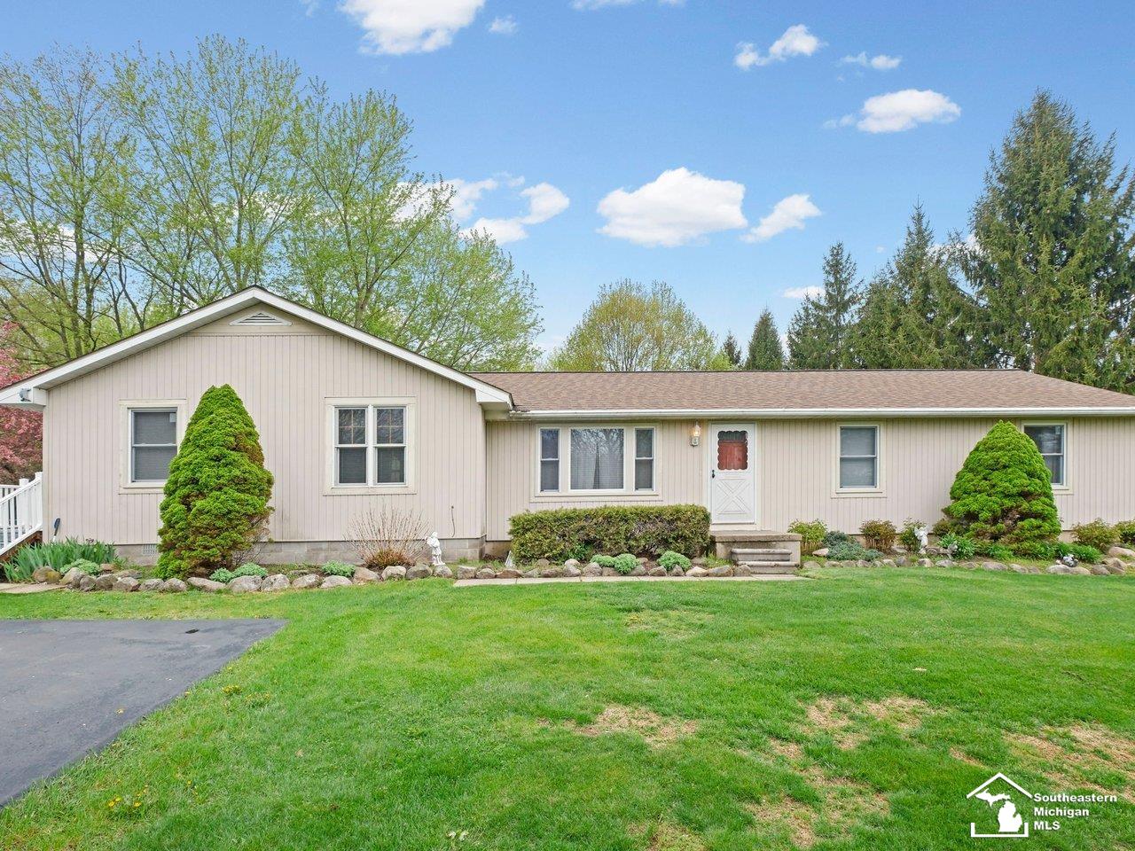 2760 Spring Hill DR