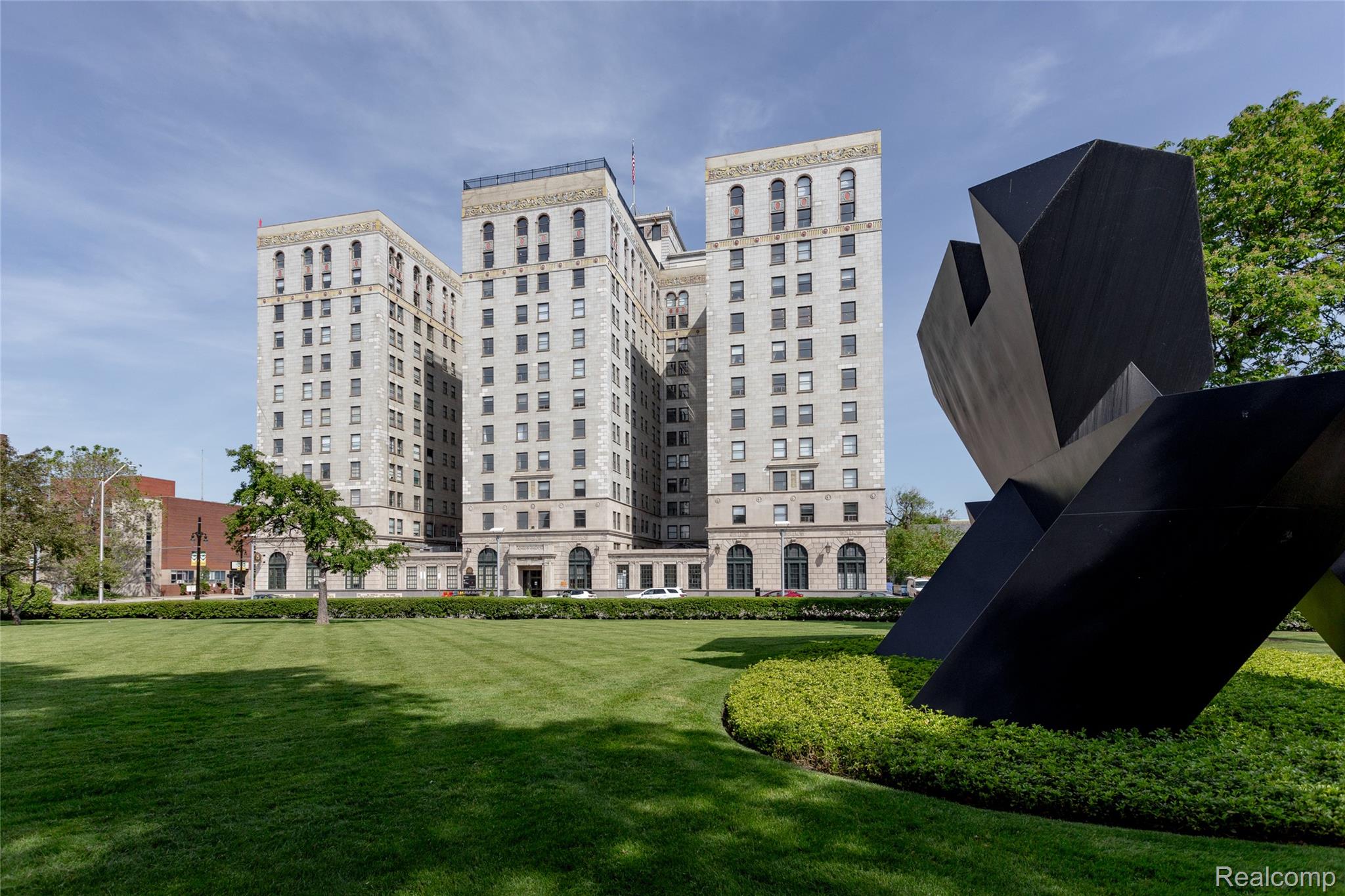 15, Kirby, #206, Detroit, Michigan, 48202