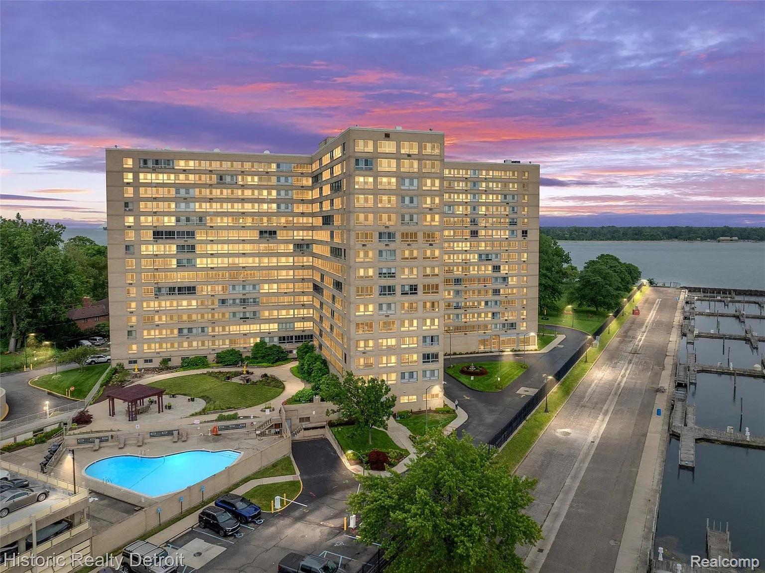 8900, Jefferson, #123, Detroit, Michigan, 48214