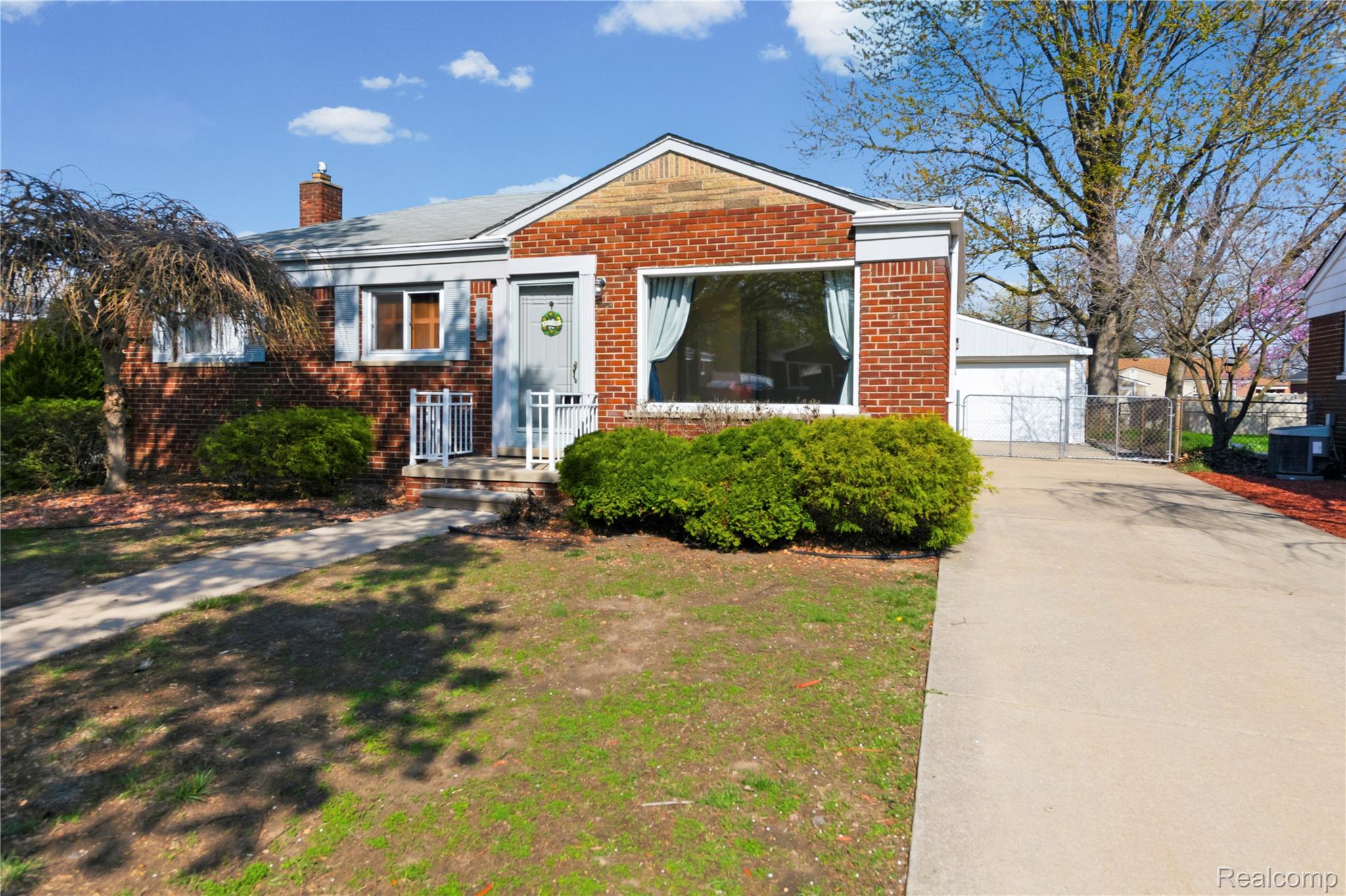 2669, Longmeadow, Trenton, Michigan, 48183