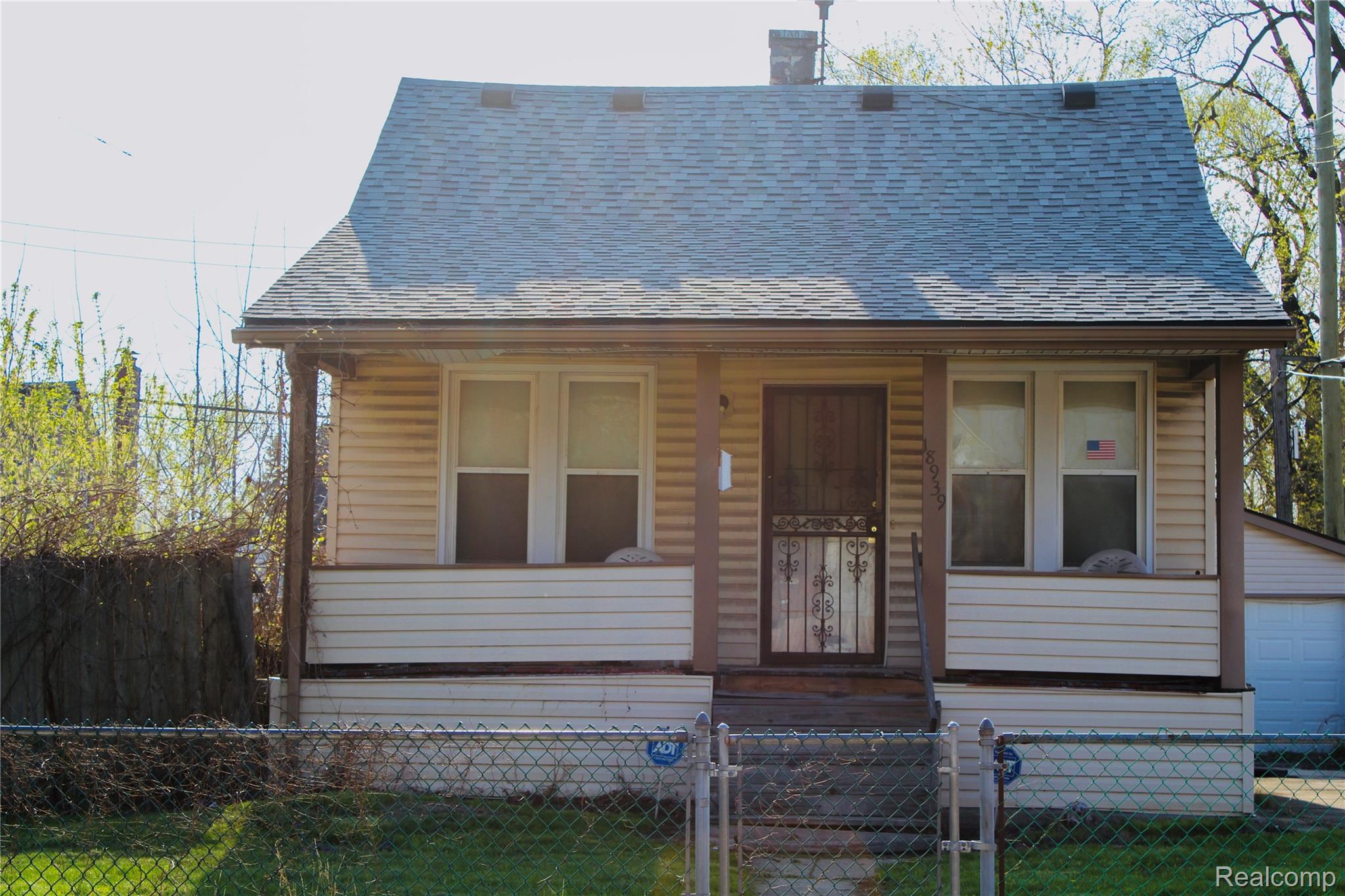 18939, Anglin, Detroit, Michigan, 48234