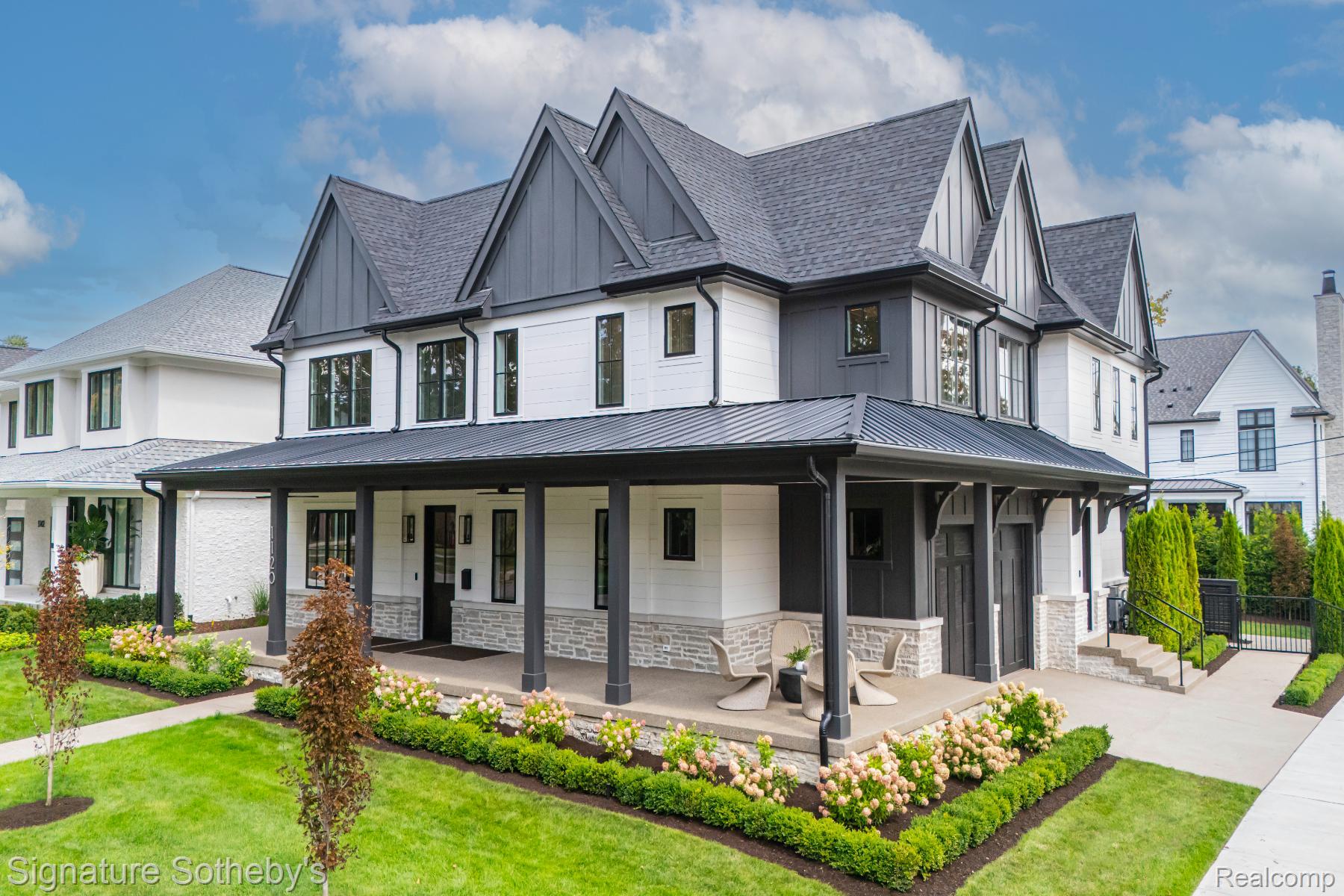 1120, Lyonhurst, Birmingham, Michigan, 48009