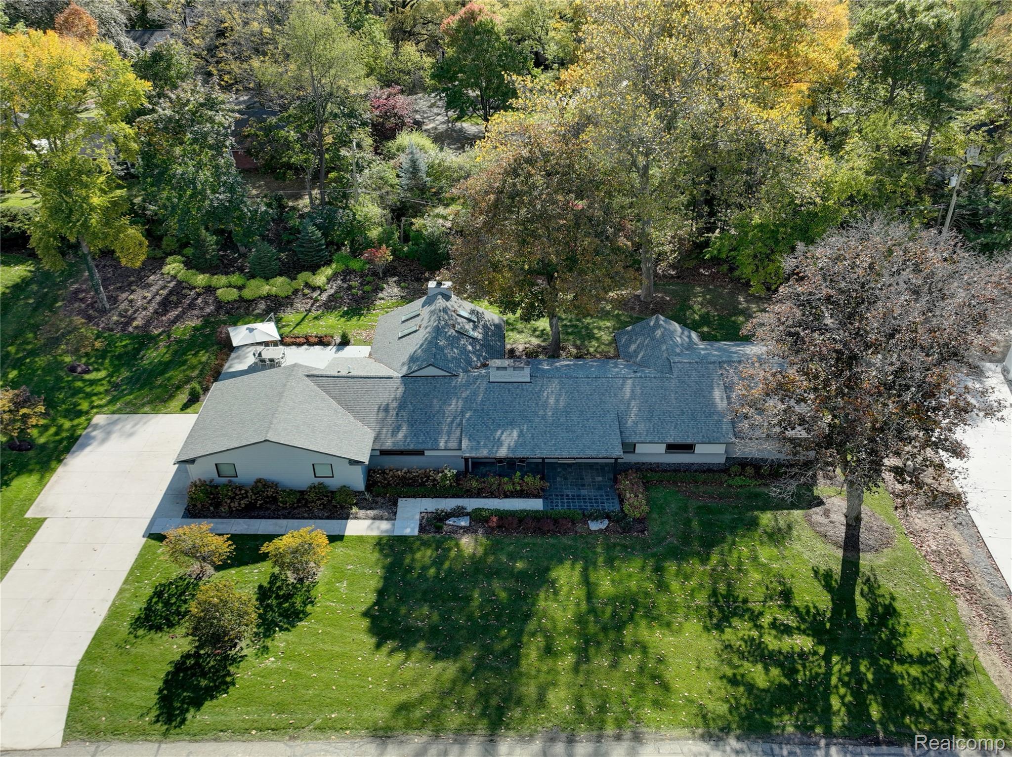 3885, Oakland, Bloomfield Hills, Michigan, 48301