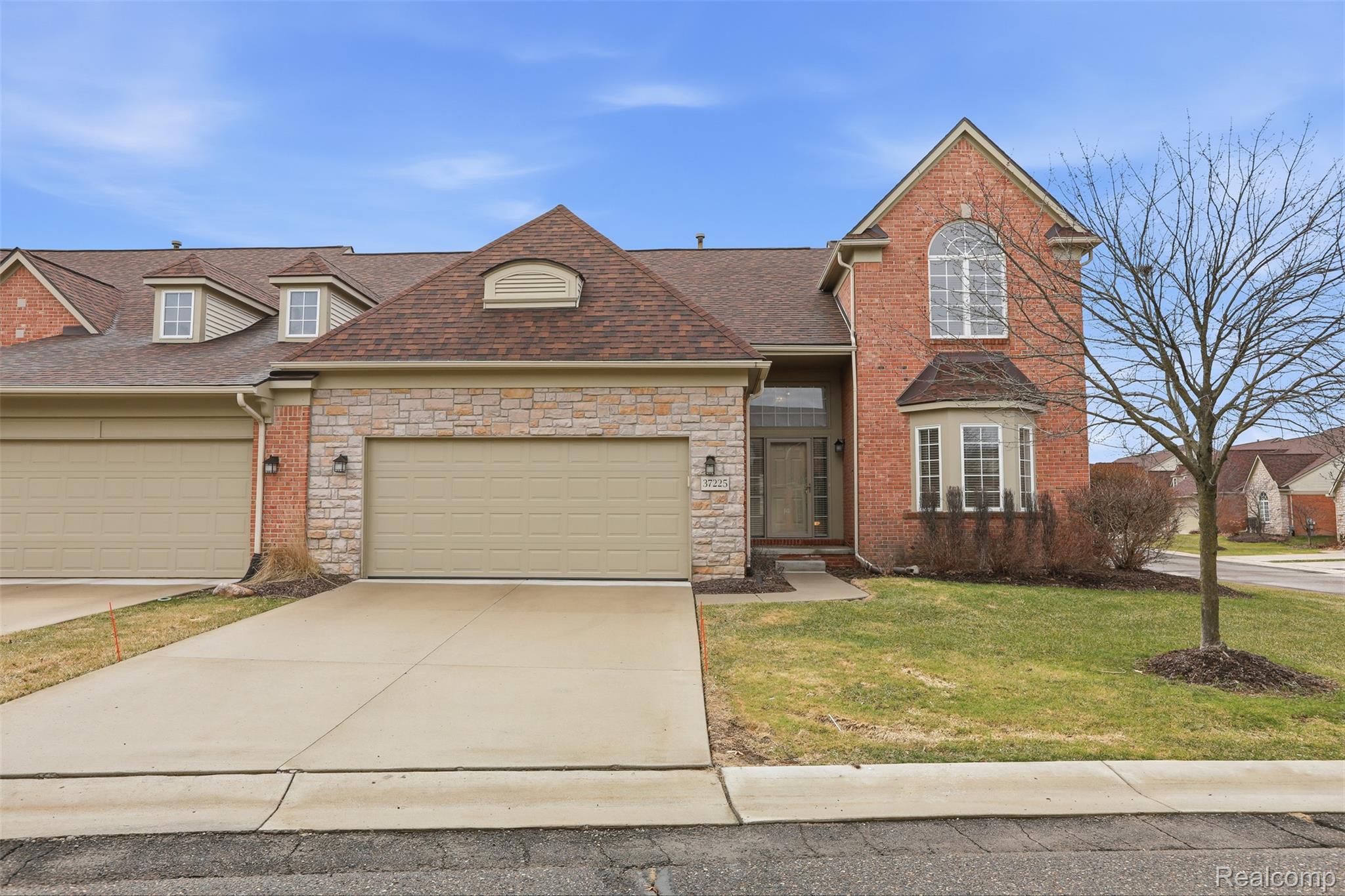 37225, Berkleigh, Farmington Hills, Michigan, 48331