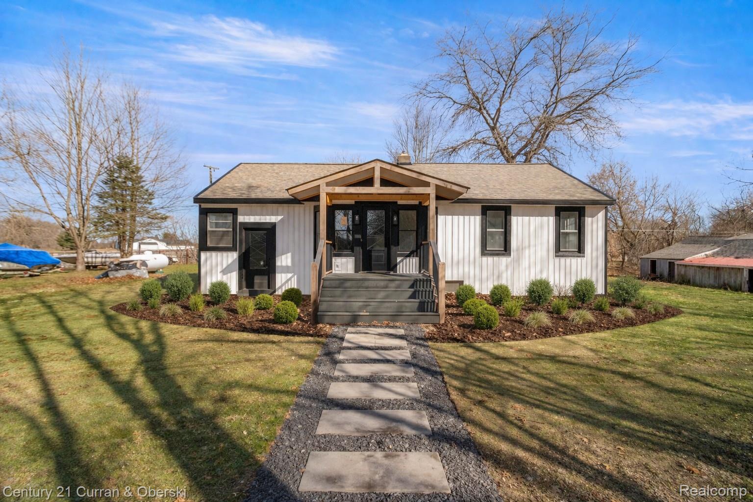4296, Burgess, Pinckney, Michigan, 48169