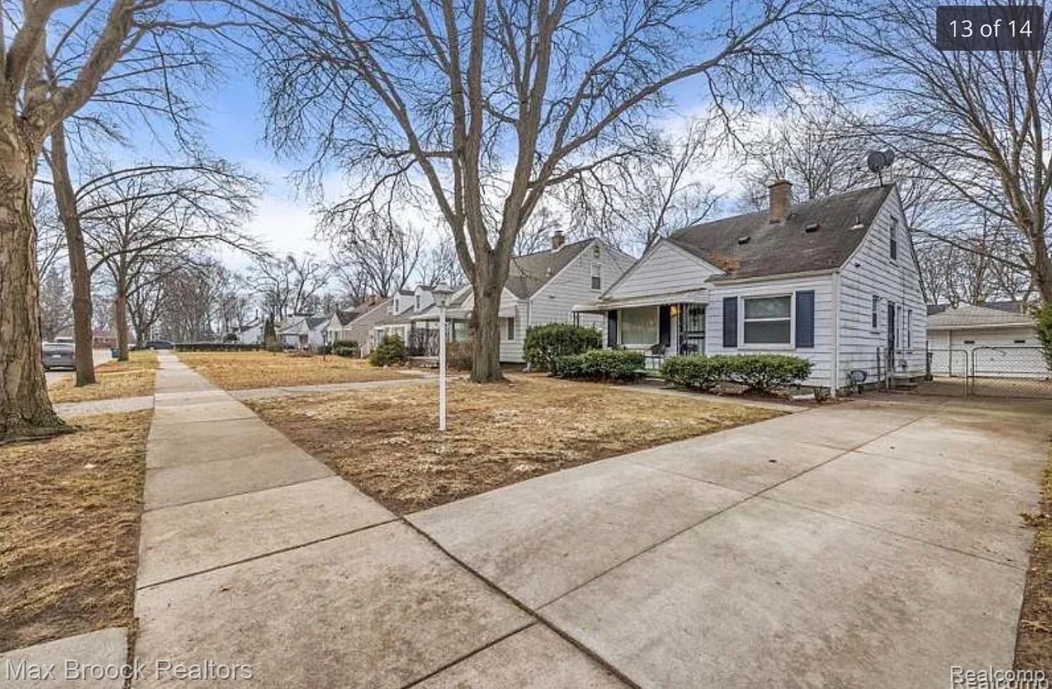 24281, Parklawn, Oak Park, Michigan, 48237