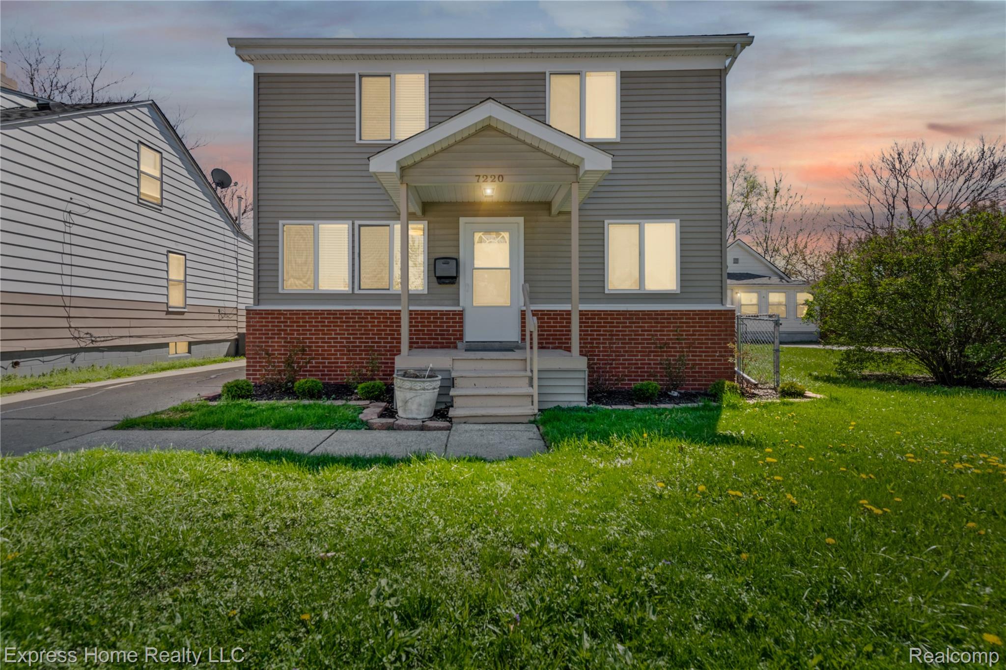 7220, Dodge, Warren, Michigan, 48091