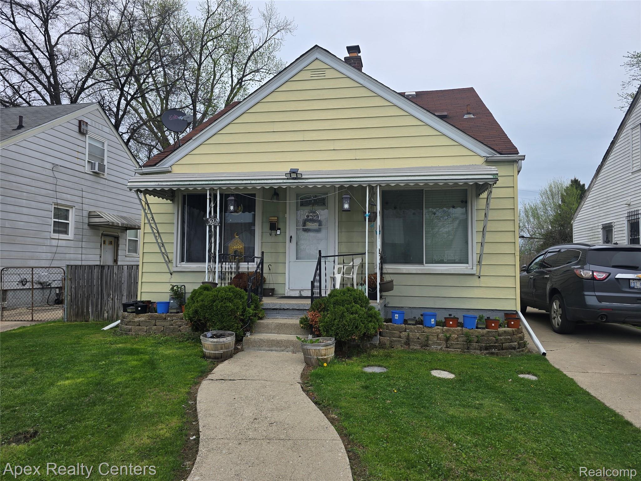 6320, Saint Marys, Detroit, Michigan, 48228