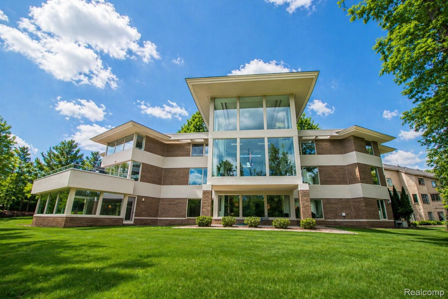 1208, HIDDEN LAKE, Bloomfield Hills, Michigan, 48302