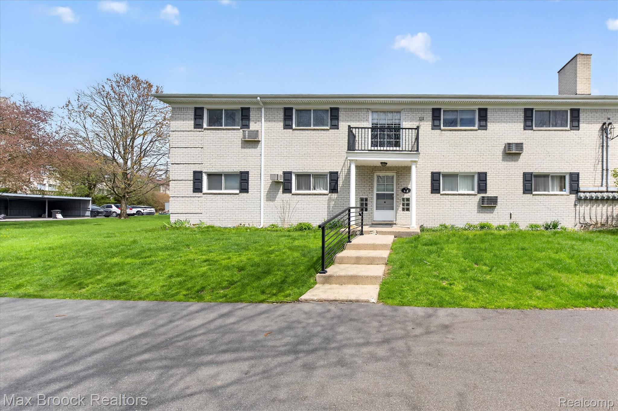 100, Hickory Grove, #G7, Bloomfield Hills, Michigan, 48304