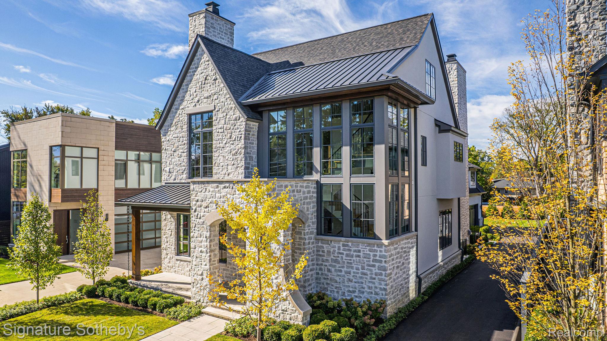 395, GREENWOOD, Birmingham, Michigan, 48009