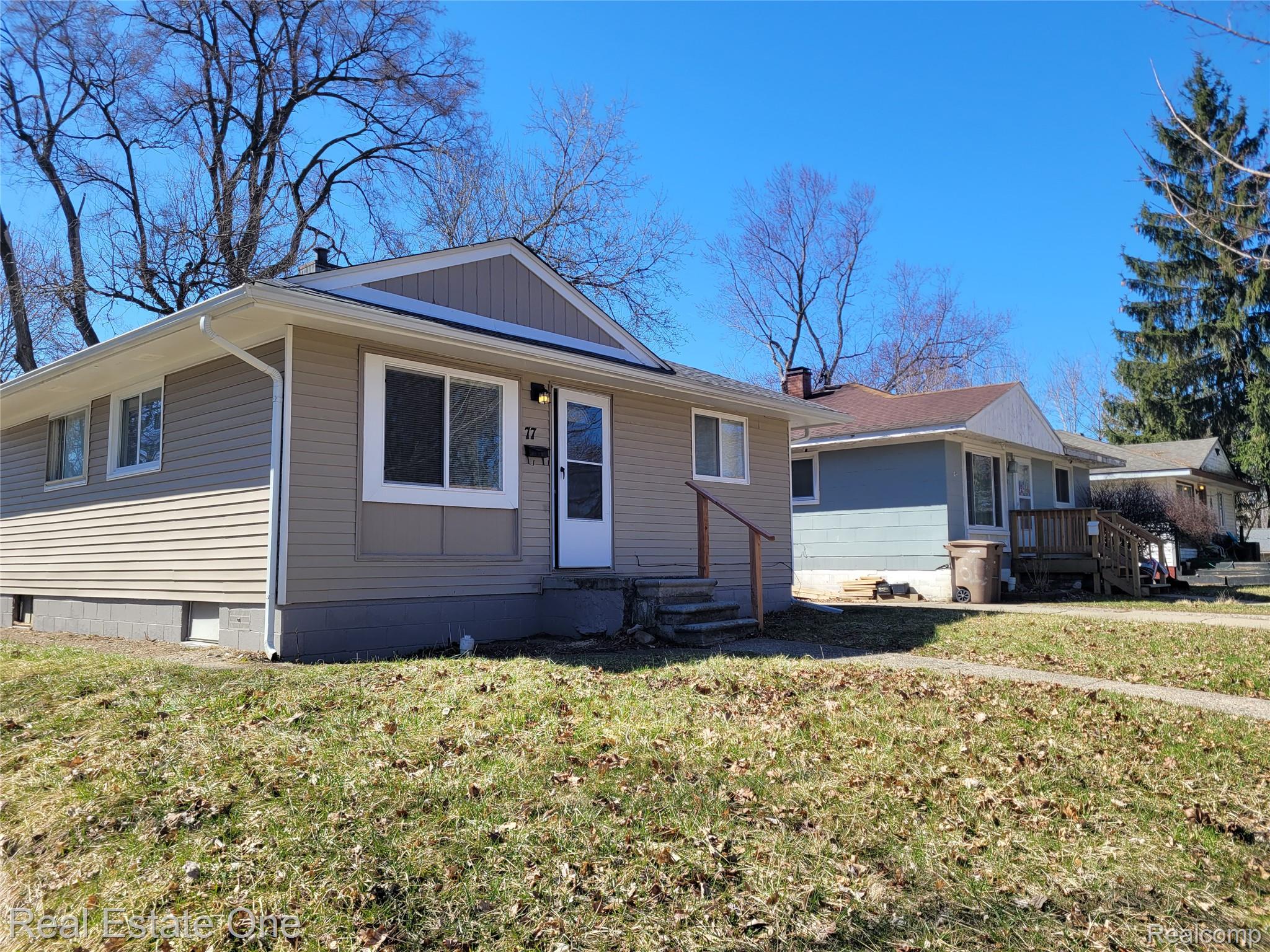 77, Rutgers, Pontiac, Michigan, 48340