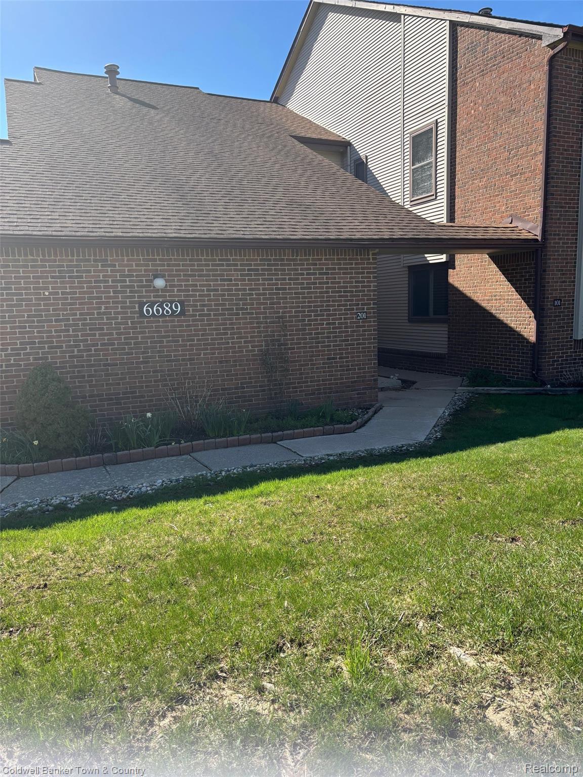 6689, Ridgefield, #201, West Bloomfield, Michigan, 48322