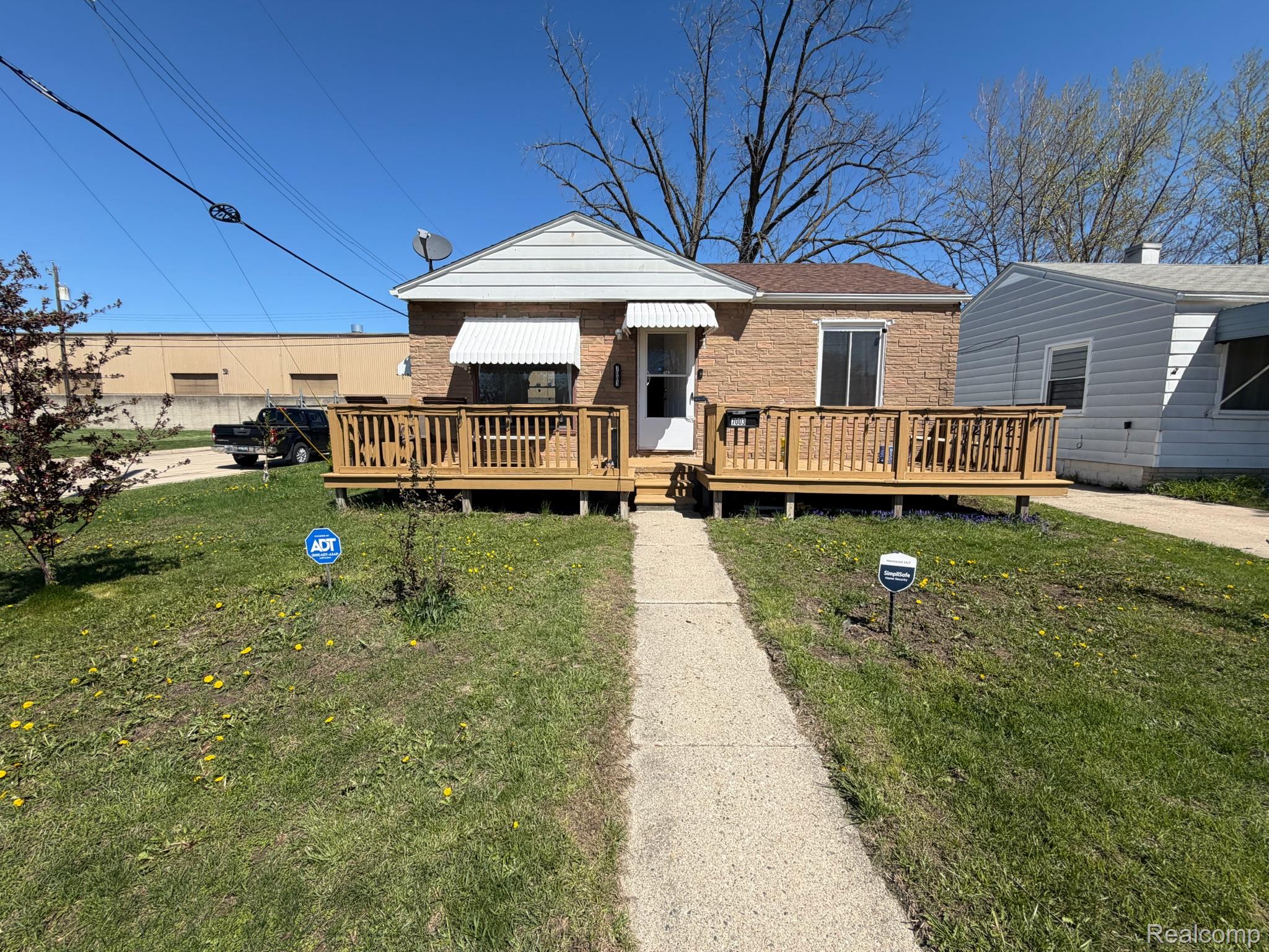 7003, Lozier, Warren, Michigan, 48091