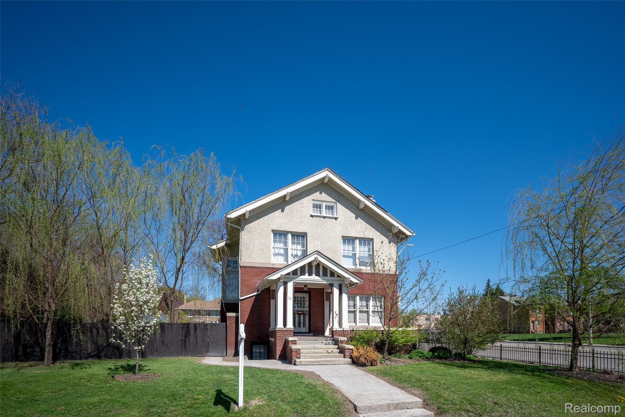 22, Edison, Detroit, Michigan, 48202