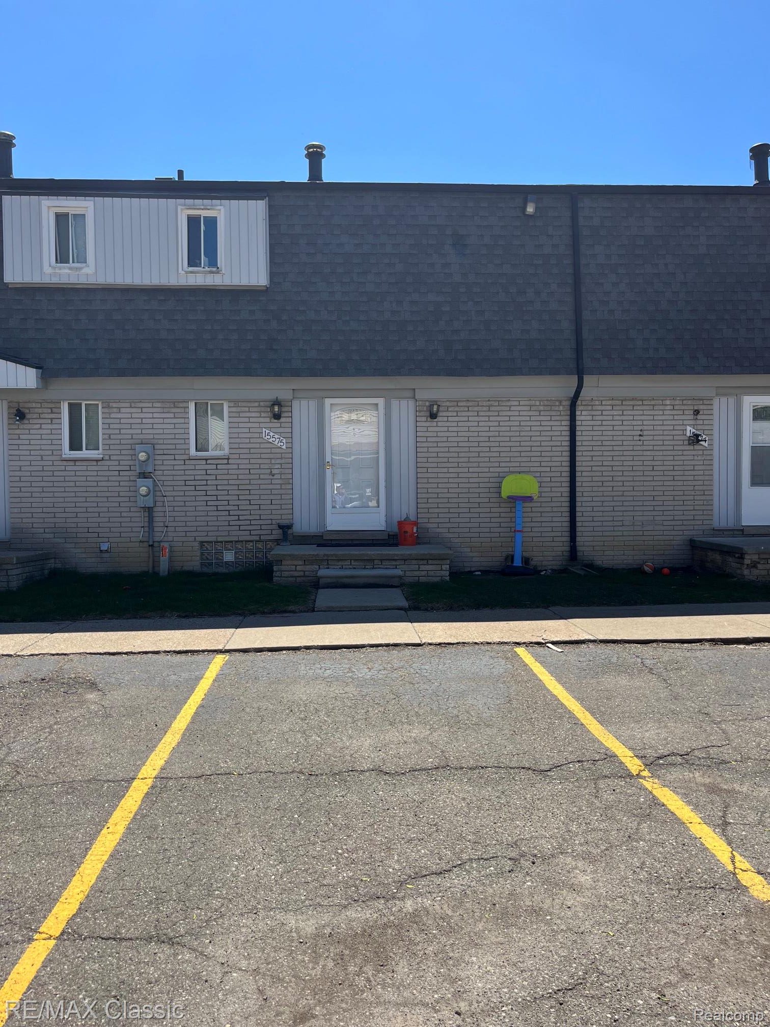 15575, Dupage, Taylor, Michigan, 48180