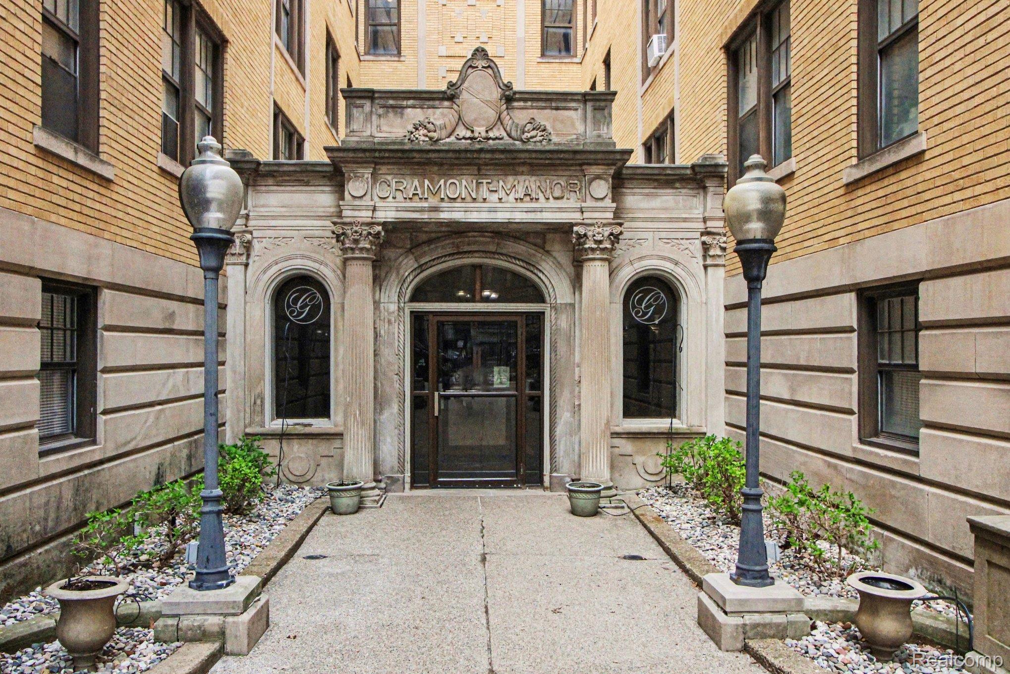 120, Seward, #107, Detroit, Michigan, 48202