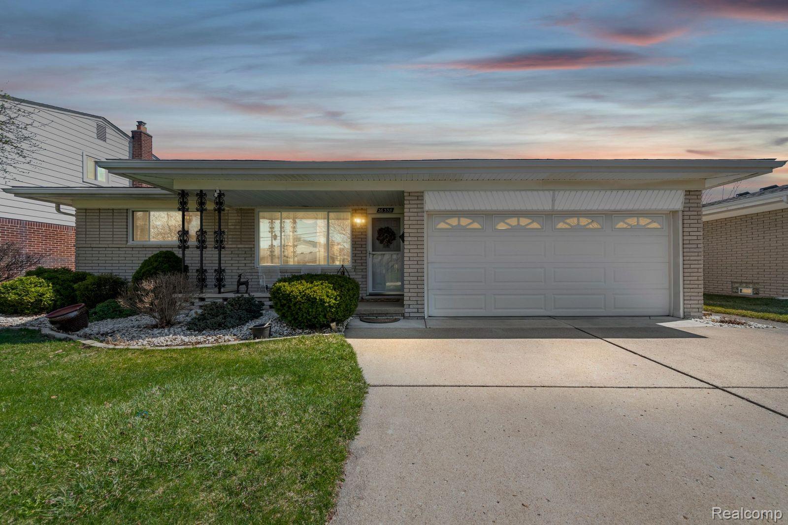 36338, Clifford, Sterling Heights, Michigan, 48312