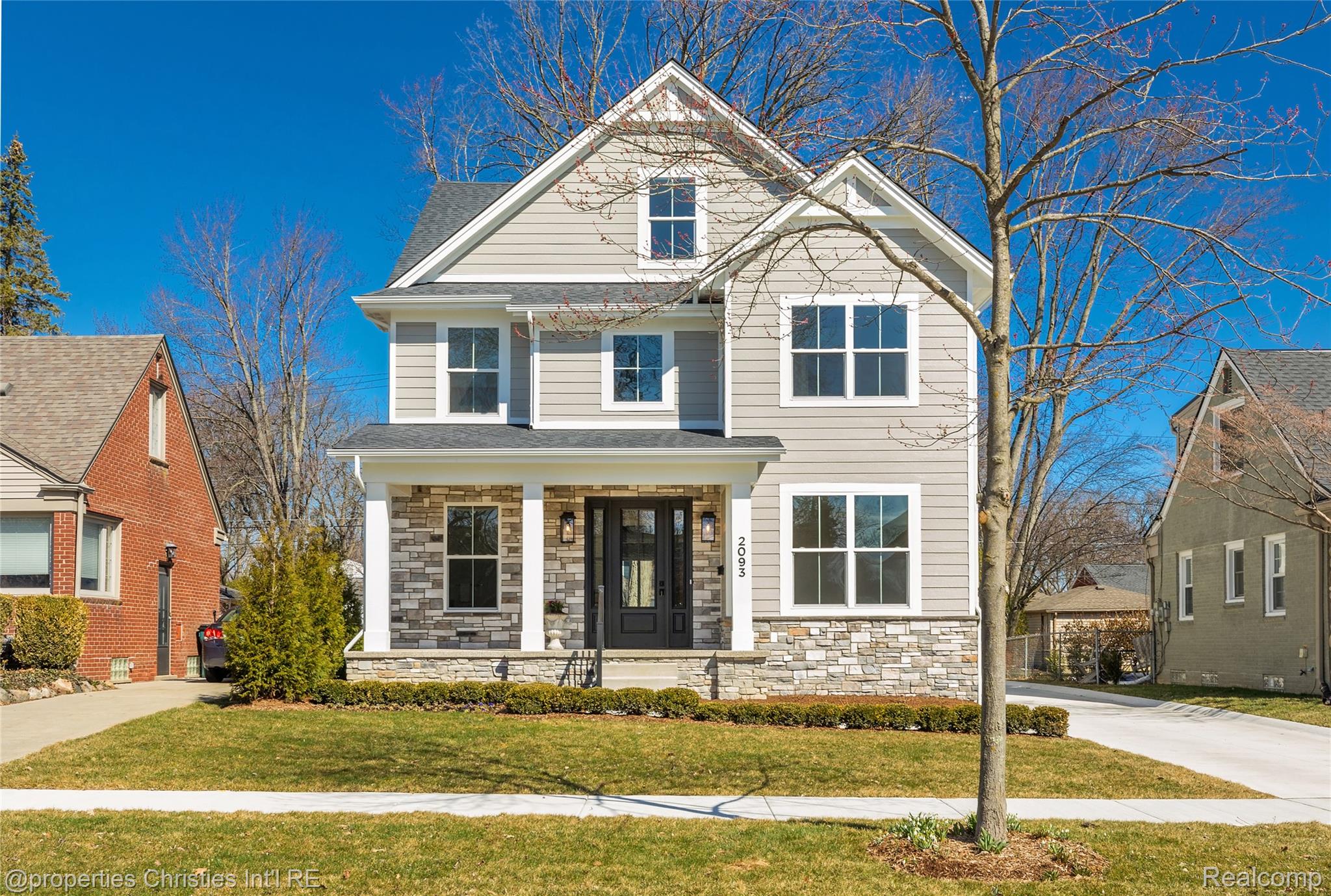 2093, Pembroke, Birmingham, Michigan, 48009