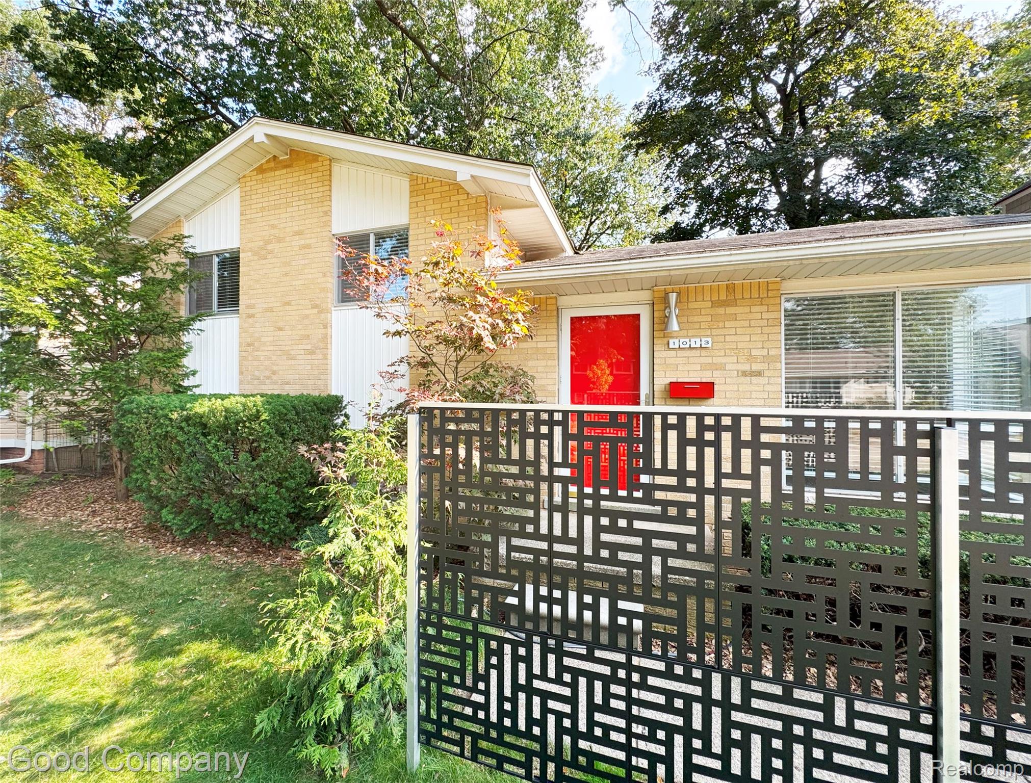 1013, Lawndale, Royal Oak, Michigan, 48067