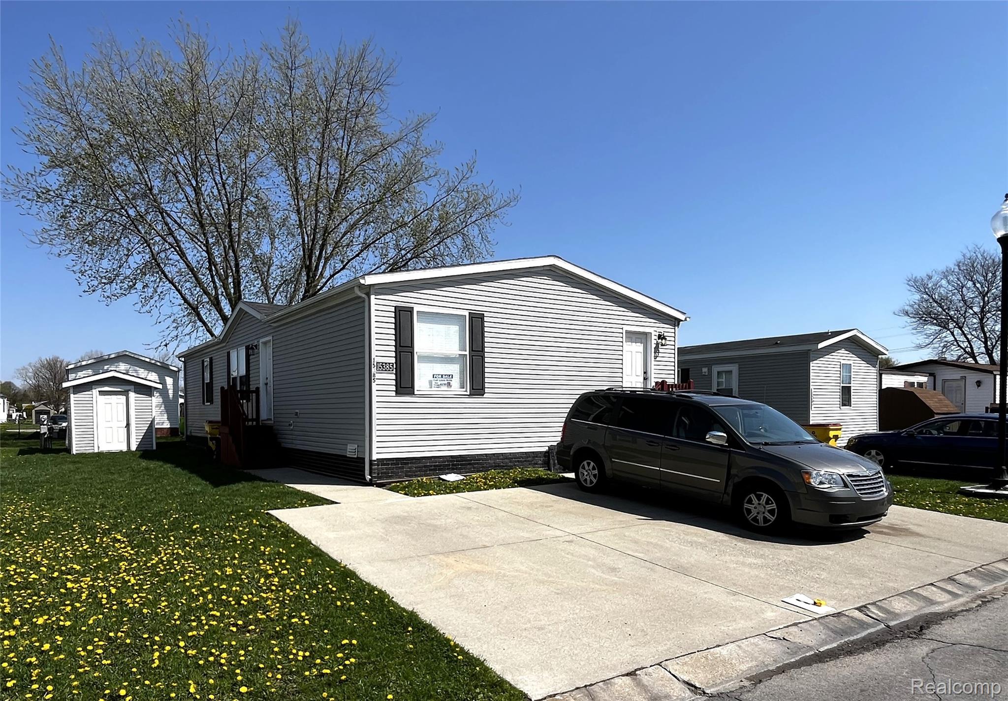 15385, Cartier, Clinton Township, Michigan, 48038