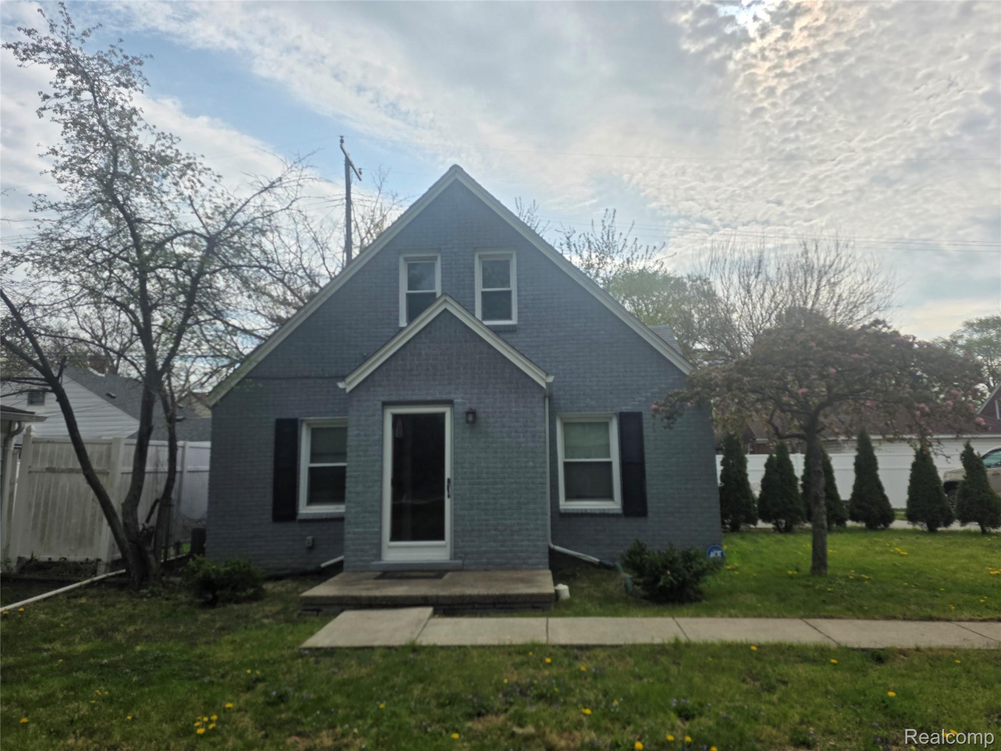 21958, Birchwood, Eastpointe, Michigan, 48021
